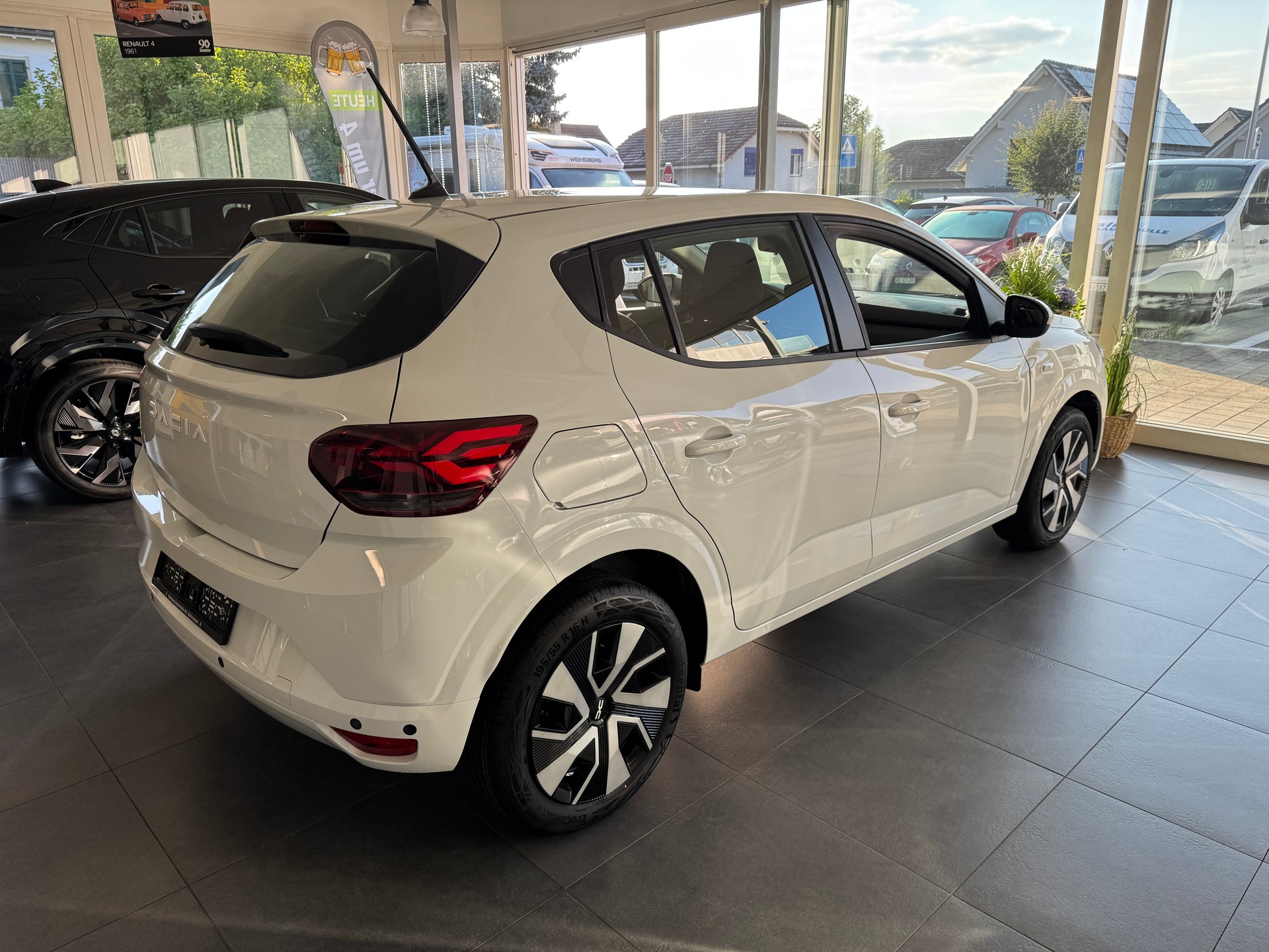 DACIA Sandero TCe 90 Expression - 4