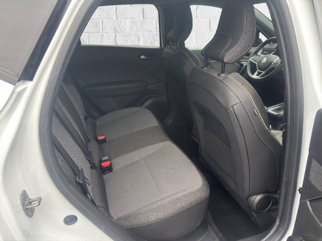 RENAULT Captur 1.3 TCe 140 techno - 12