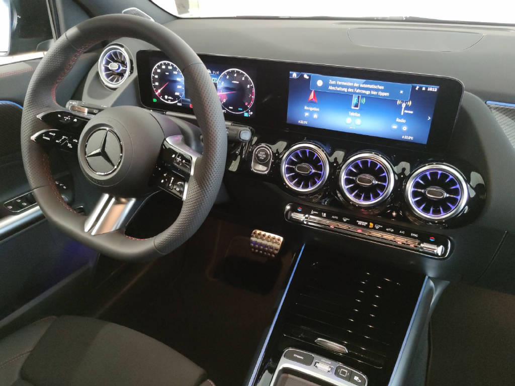 MERCEDES-BENZ GLA 250 AMG Line 4Matic Swiss Star - 11