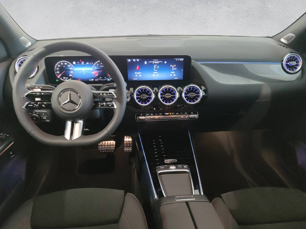 MERCEDES-BENZ GLA 250 AMG Line 4Matic Swiss Star - 14