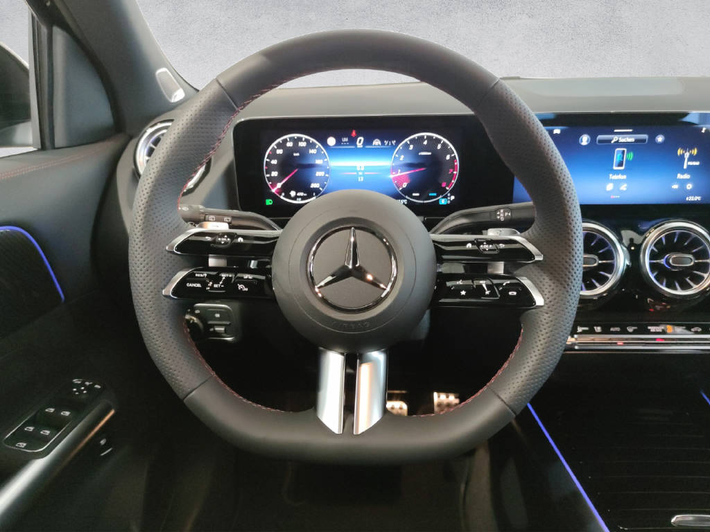 MERCEDES-BENZ GLA 250 AMG Line 4Matic Swiss Star - 12