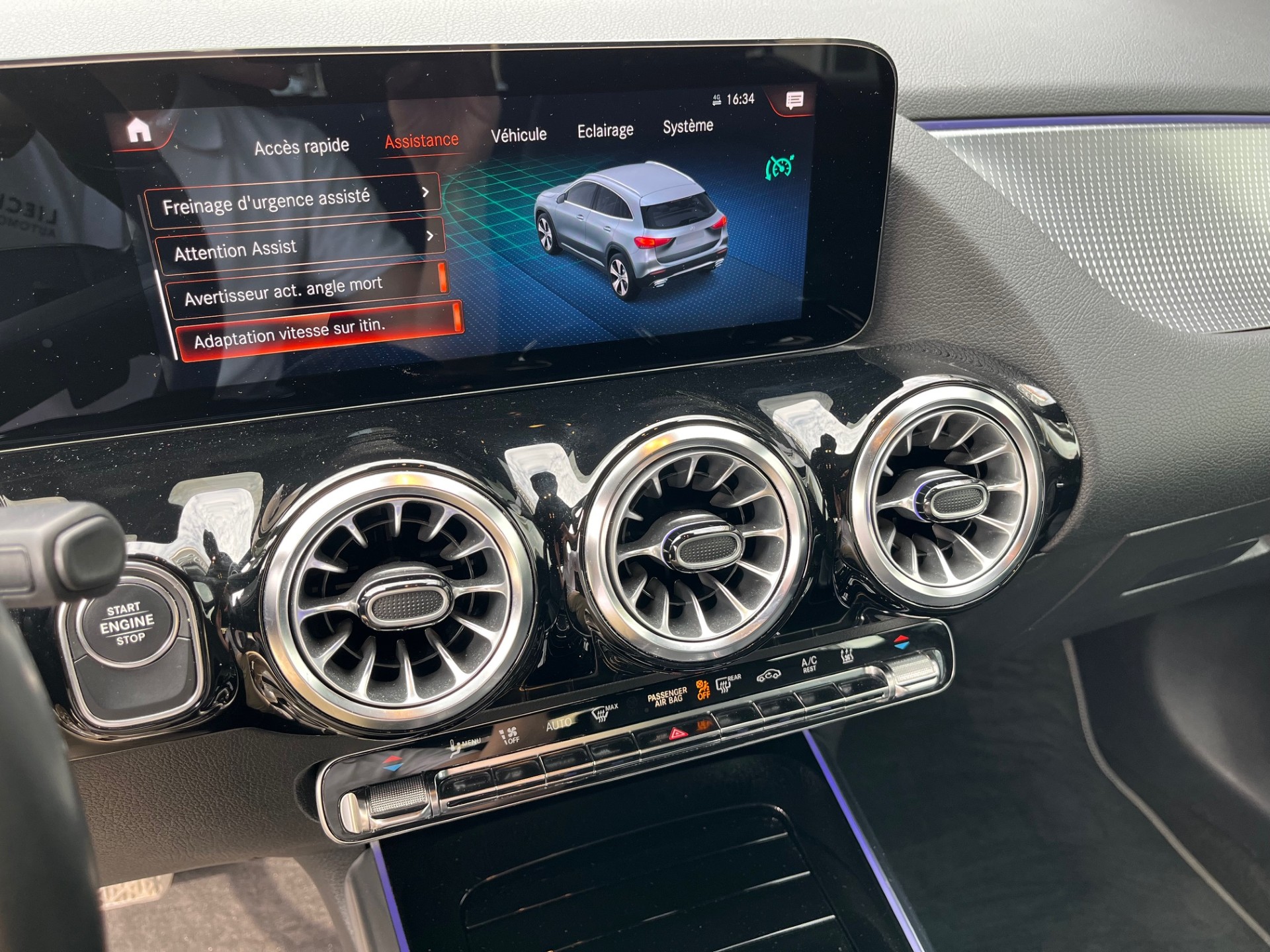 MERCEDES-BENZ GLA 250e Progressive 8G-DCT - 19