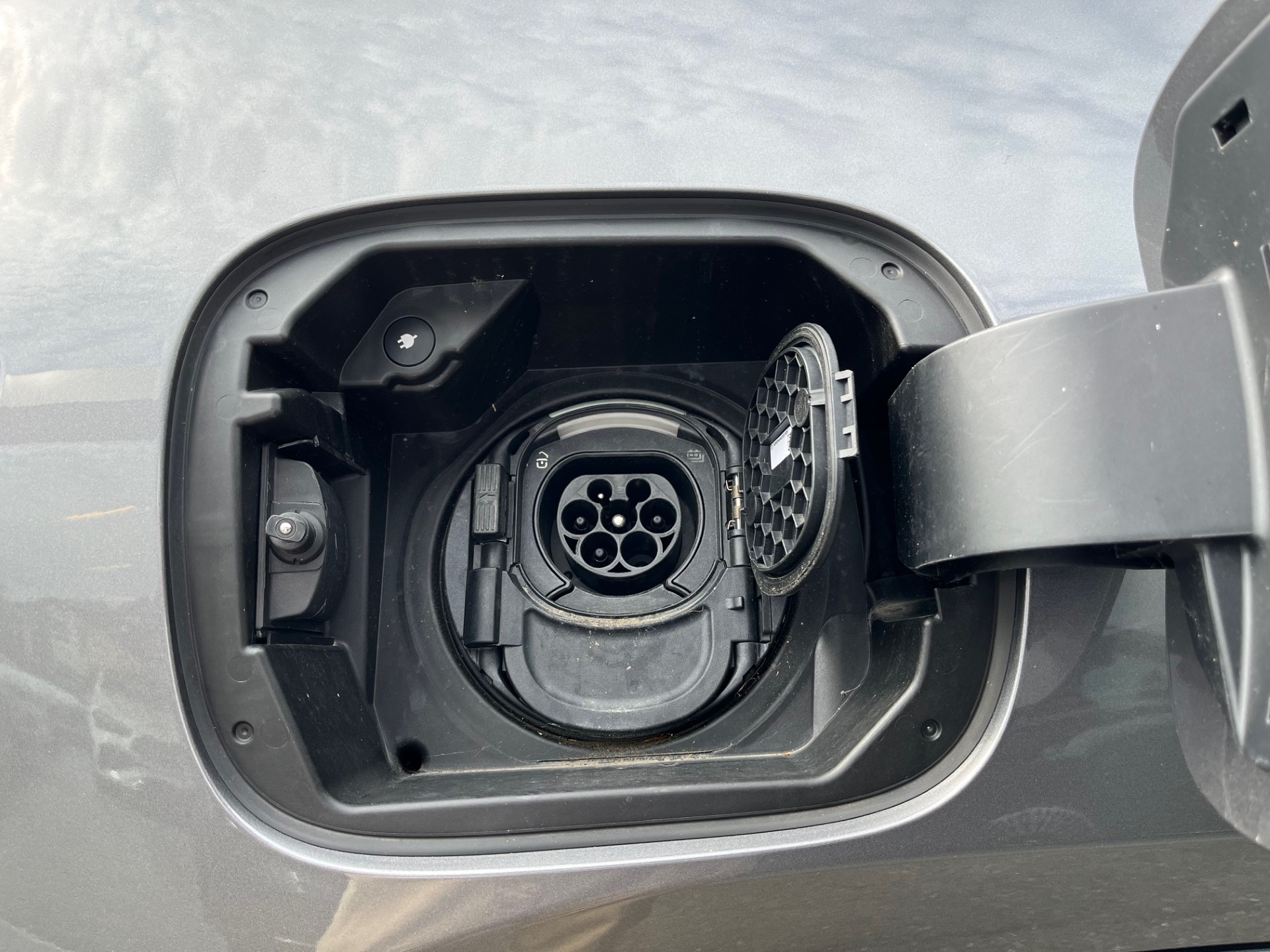 MERCEDES-BENZ GLA 250e Progressive 8G-DCT - 13