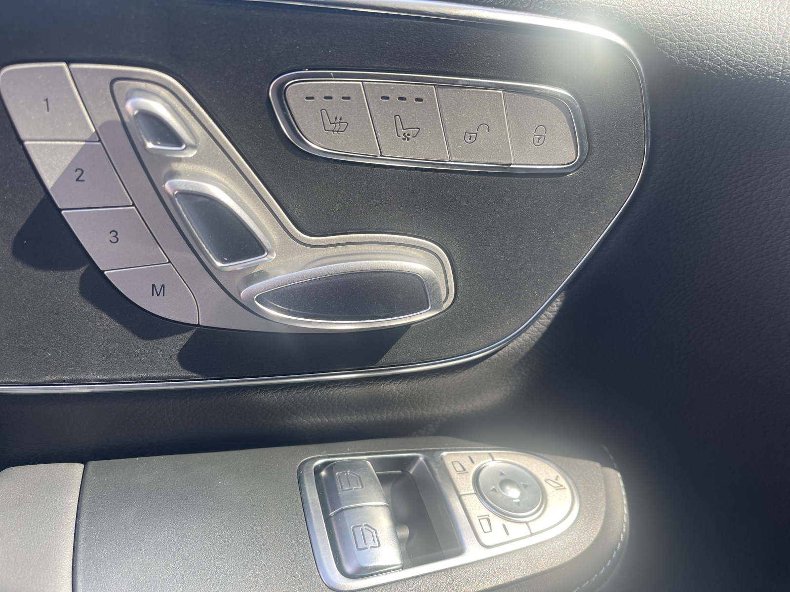 MERCEDES-BENZ V 300 d lang 4Matic Swiss Edition 9G-Tronic - 14