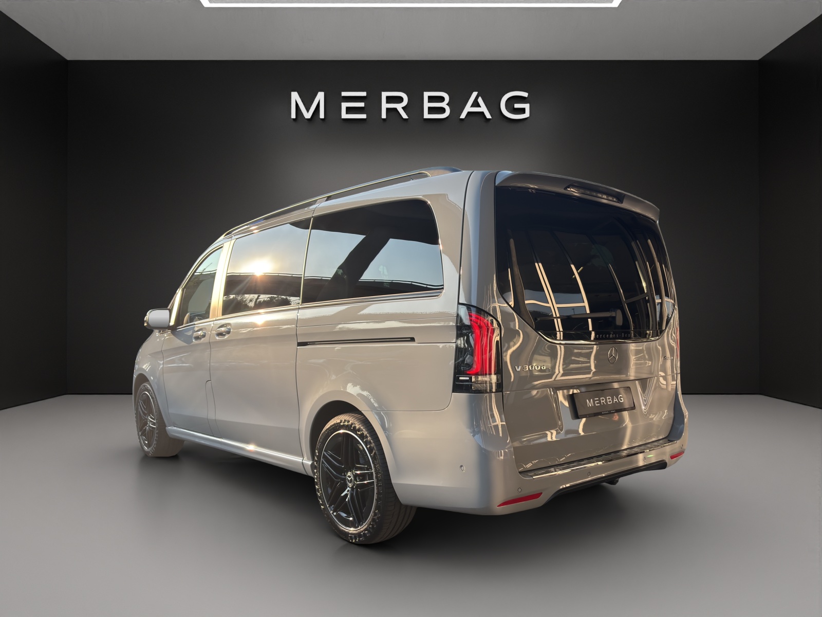 MERCEDES-BENZ V 300 d lang 4Matic Swiss Edition 9G-Tronic - 4