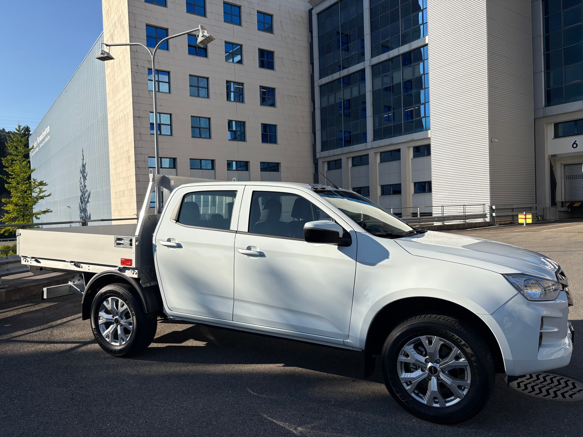 ISUZU D-MAX 1.9 CrewCab N60BB 4x4 - 5