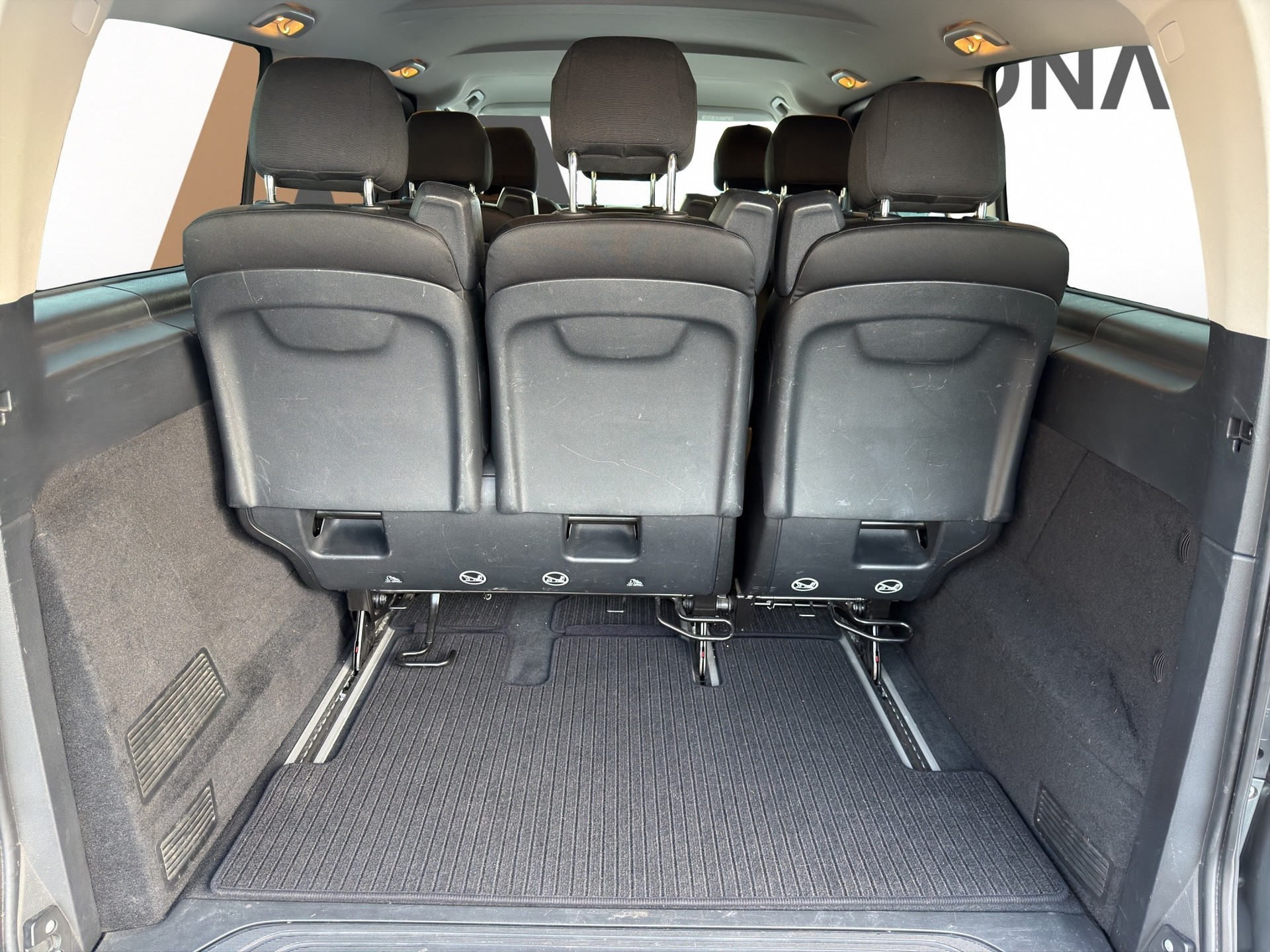 MERCEDES-BENZ Vito 116 CDI Lang Select Family 4Matic 9G-Tronic 8 Plätzer - 18