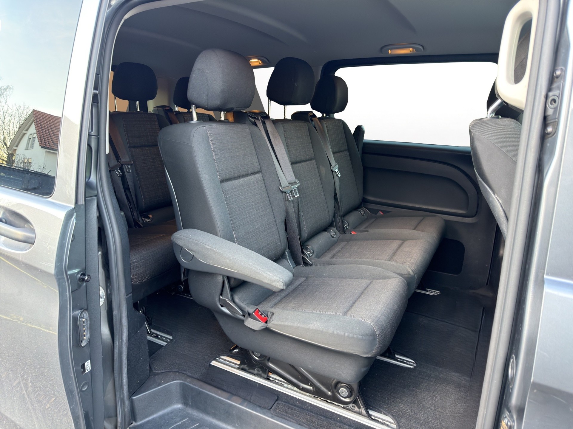 MERCEDES-BENZ Vito 116 CDI Lang Select Family 4Matic 9G-Tronic 8 Plätzer - 12