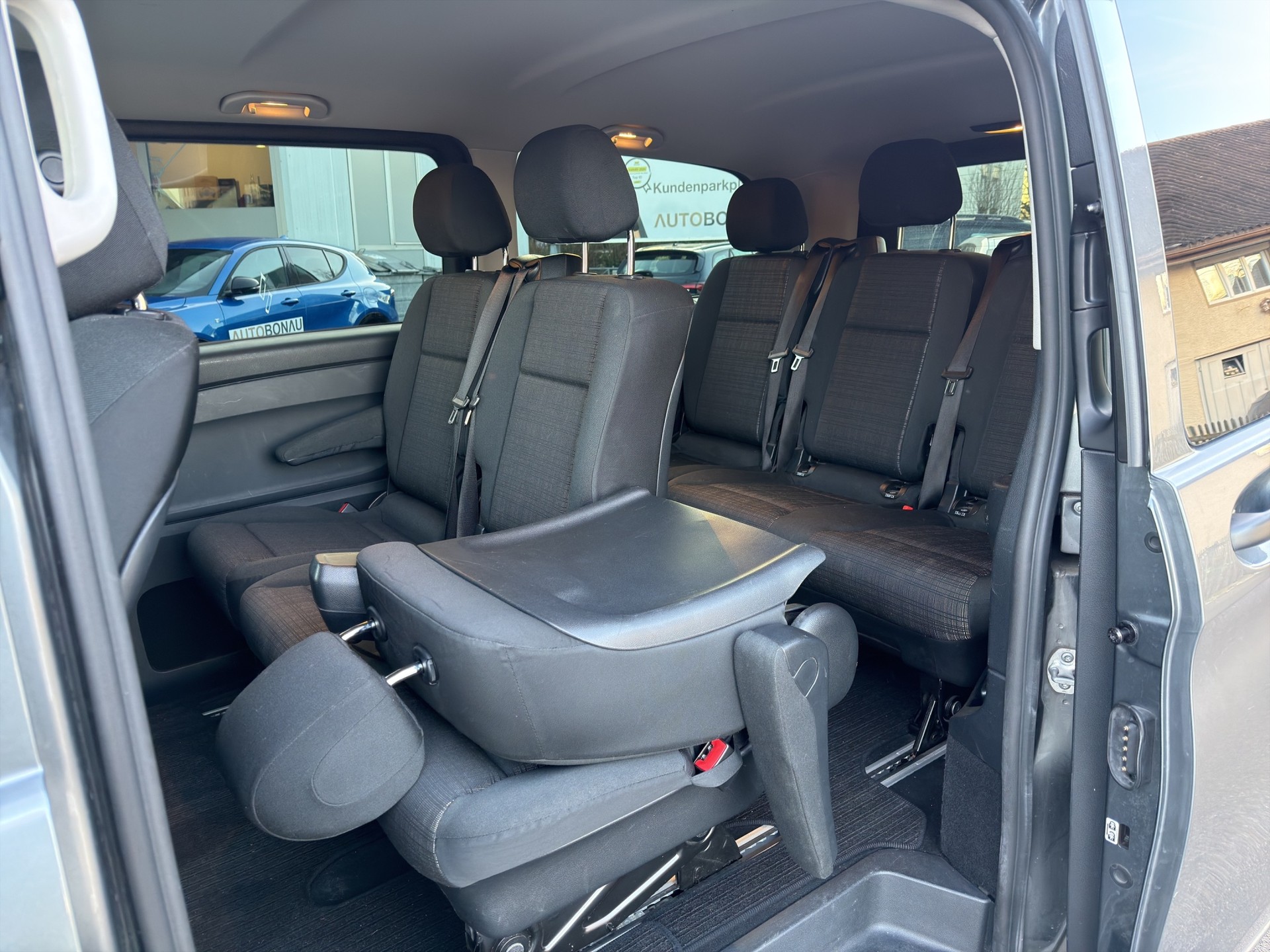 MERCEDES-BENZ Vito 116 CDI Lang Select Family 4Matic 9G-Tronic 8 Plätzer - 21