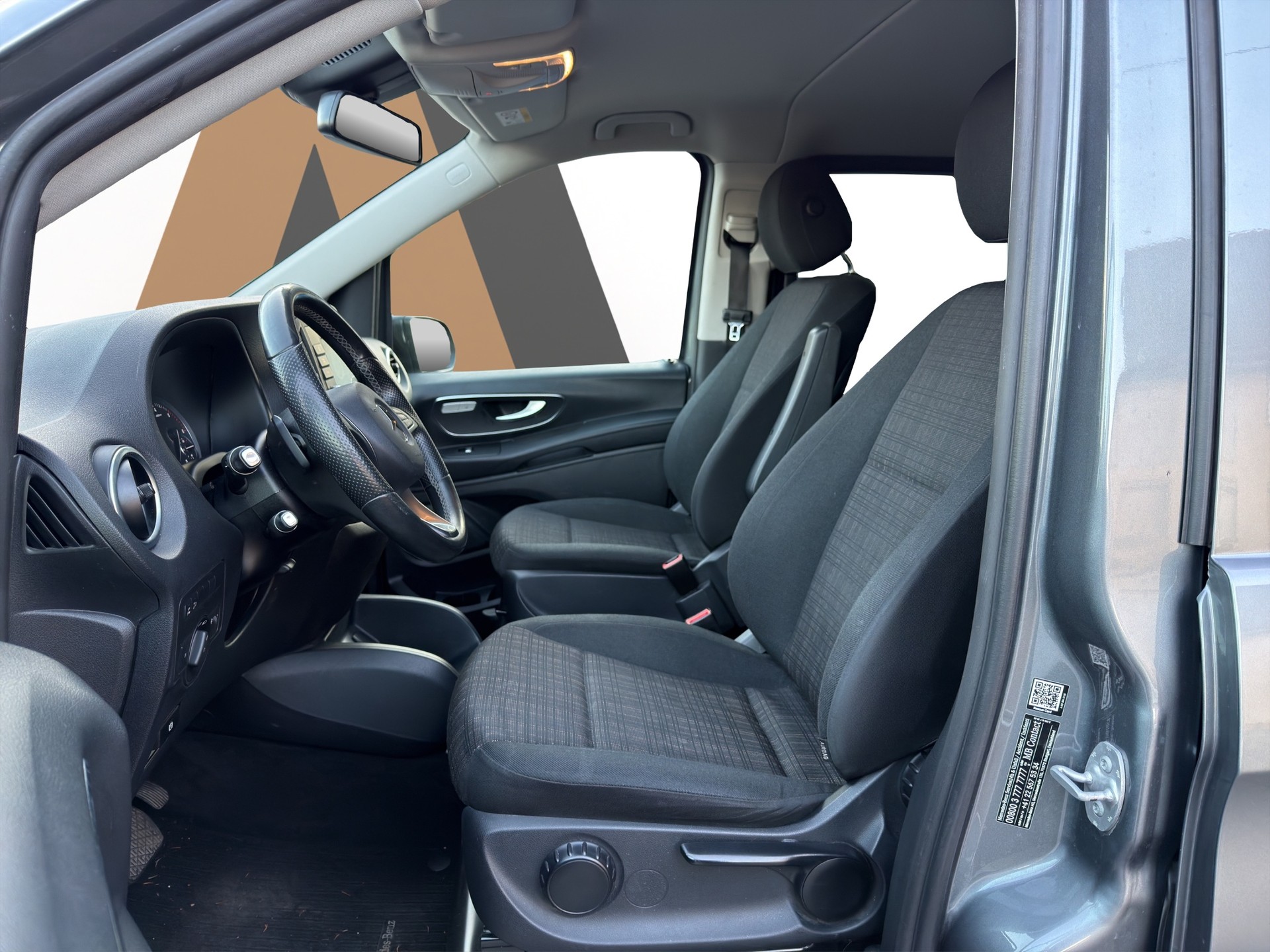 MERCEDES-BENZ Vito 116 CDI Lang Select Family 4Matic 9G-Tronic 8 Plätzer - 9