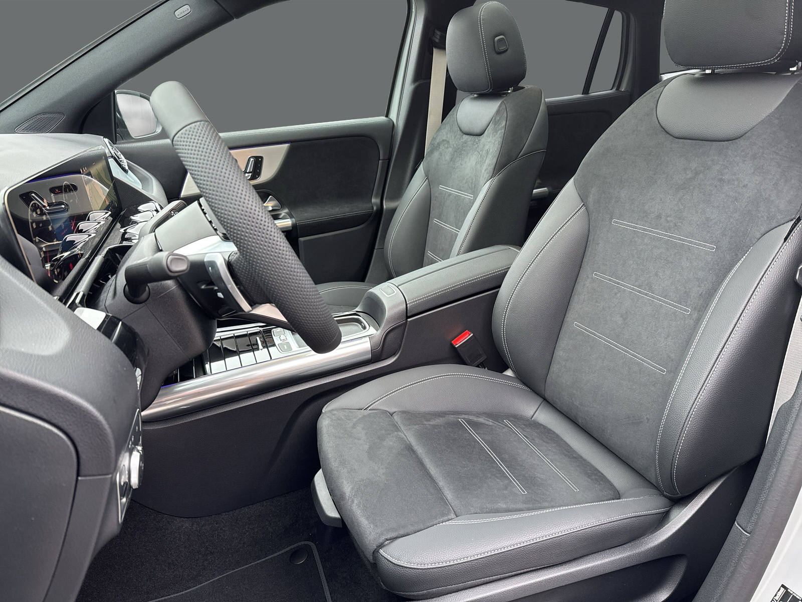 MERCEDES-BENZ GLA 250 4Matic 8G-DCT Swiss Star - 9