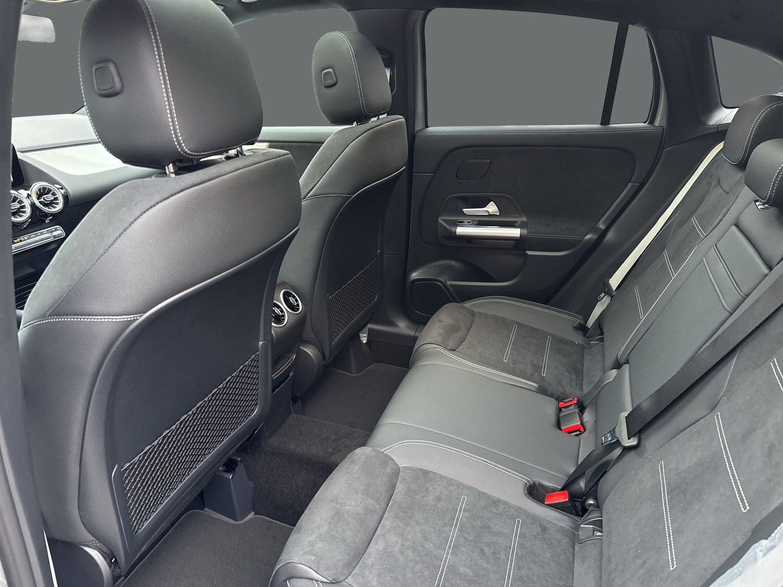 MERCEDES-BENZ GLA 250 4Matic 8G-DCT Swiss Star - 14