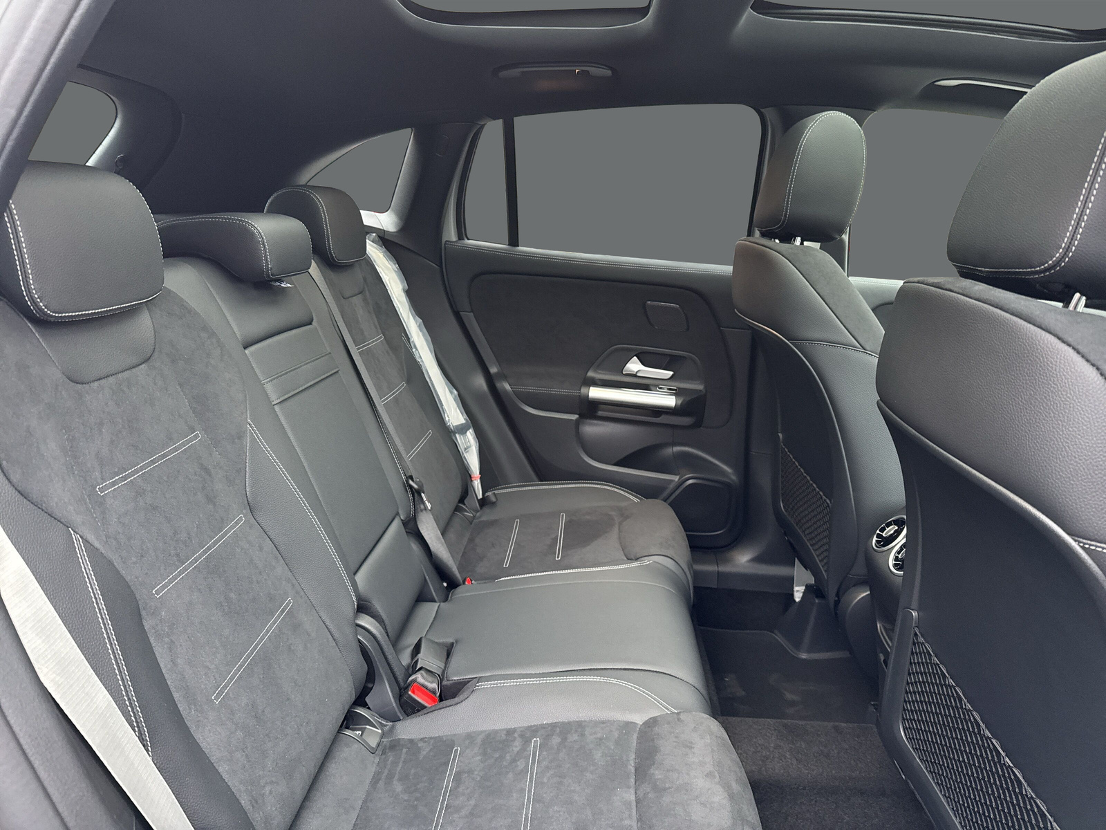 MERCEDES-BENZ GLA 250 4Matic 8G-DCT Swiss Star - 19