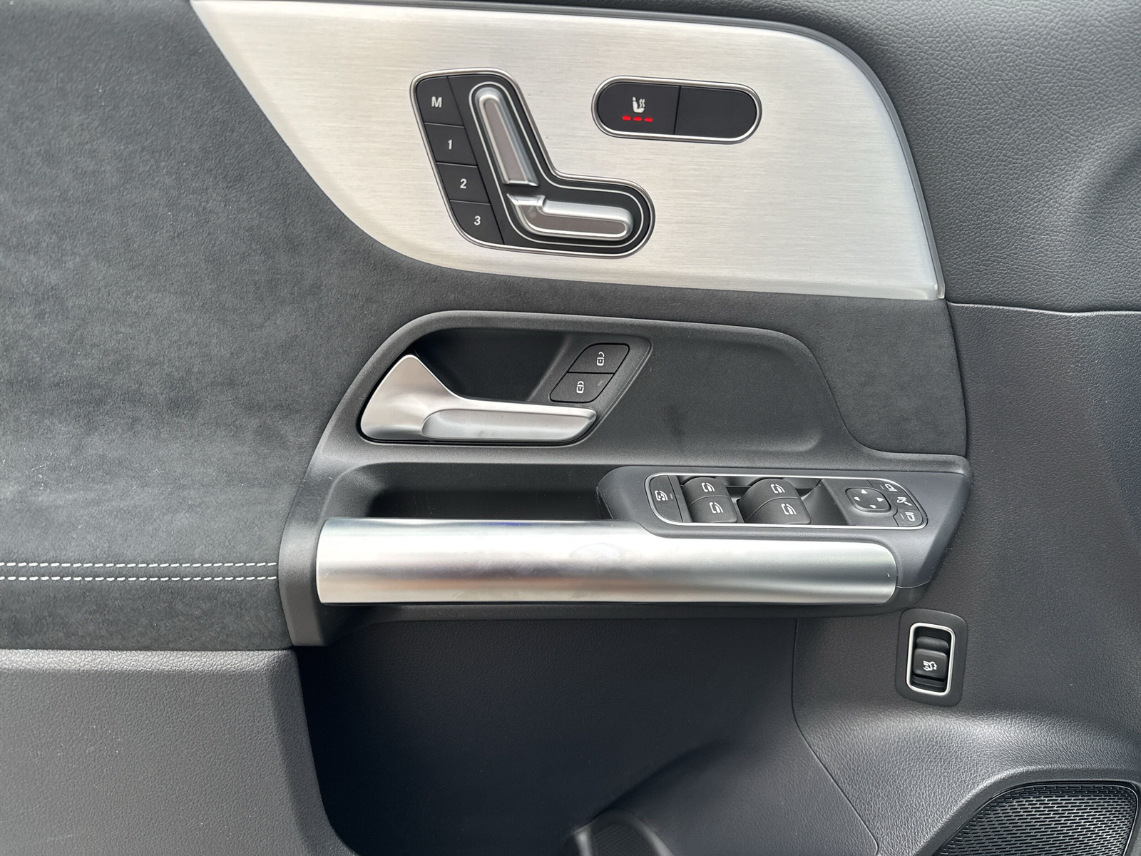 MERCEDES-BENZ GLA 250 4Matic 8G-DCT Swiss Star - 12