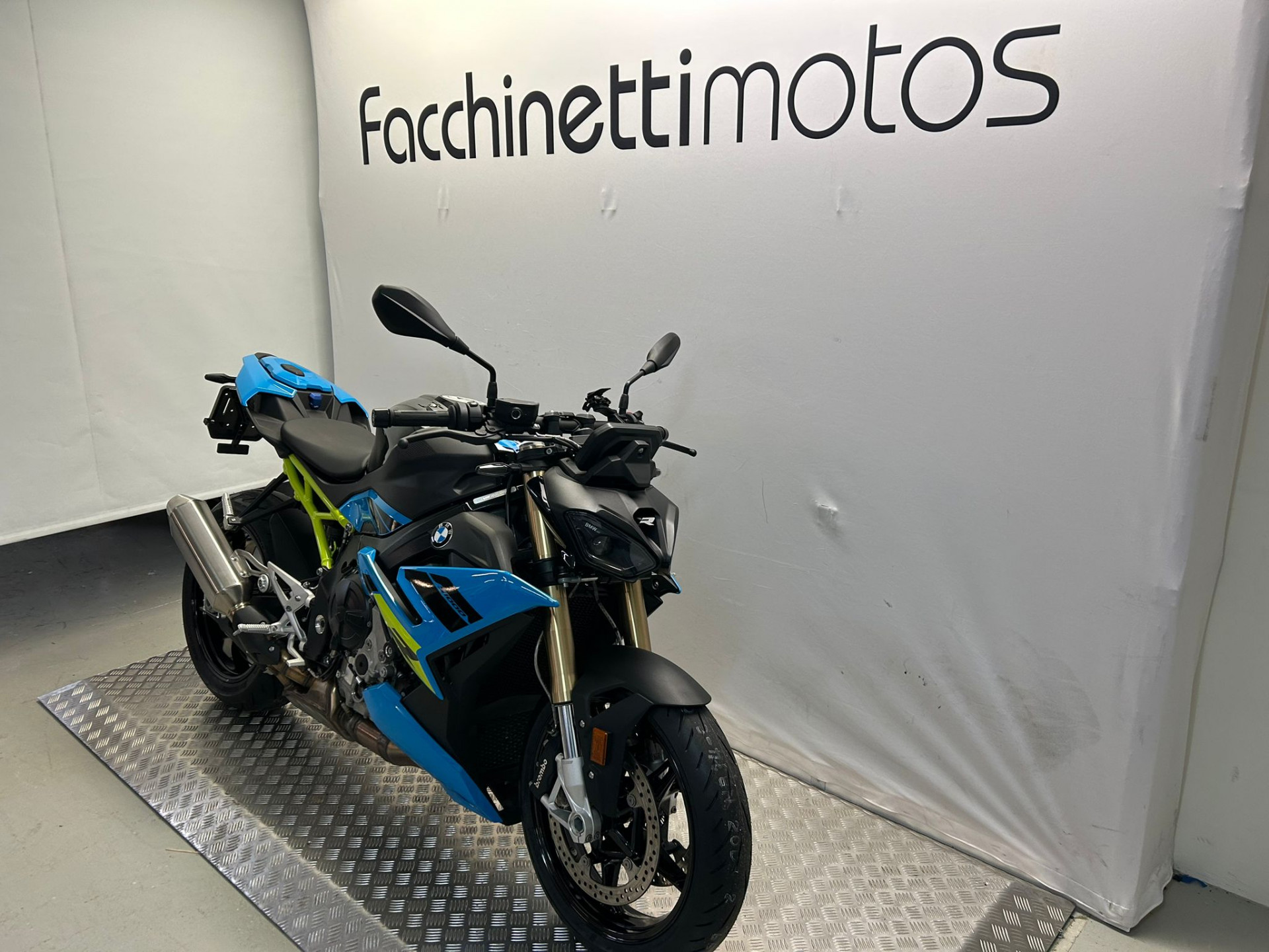 BMW S 1000 R Sport - 3
