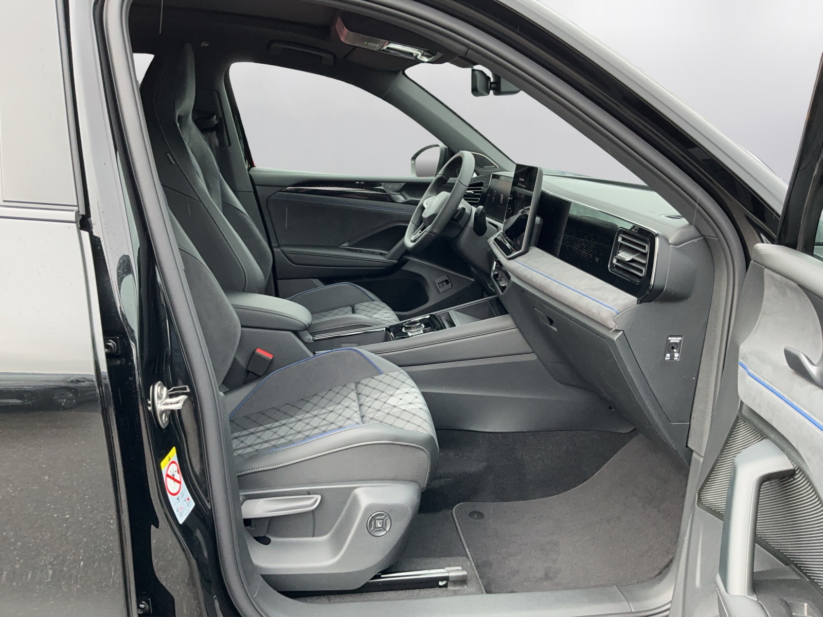 VW Tiguan 2.0 TSI DSG R-Line 4Motion - 14