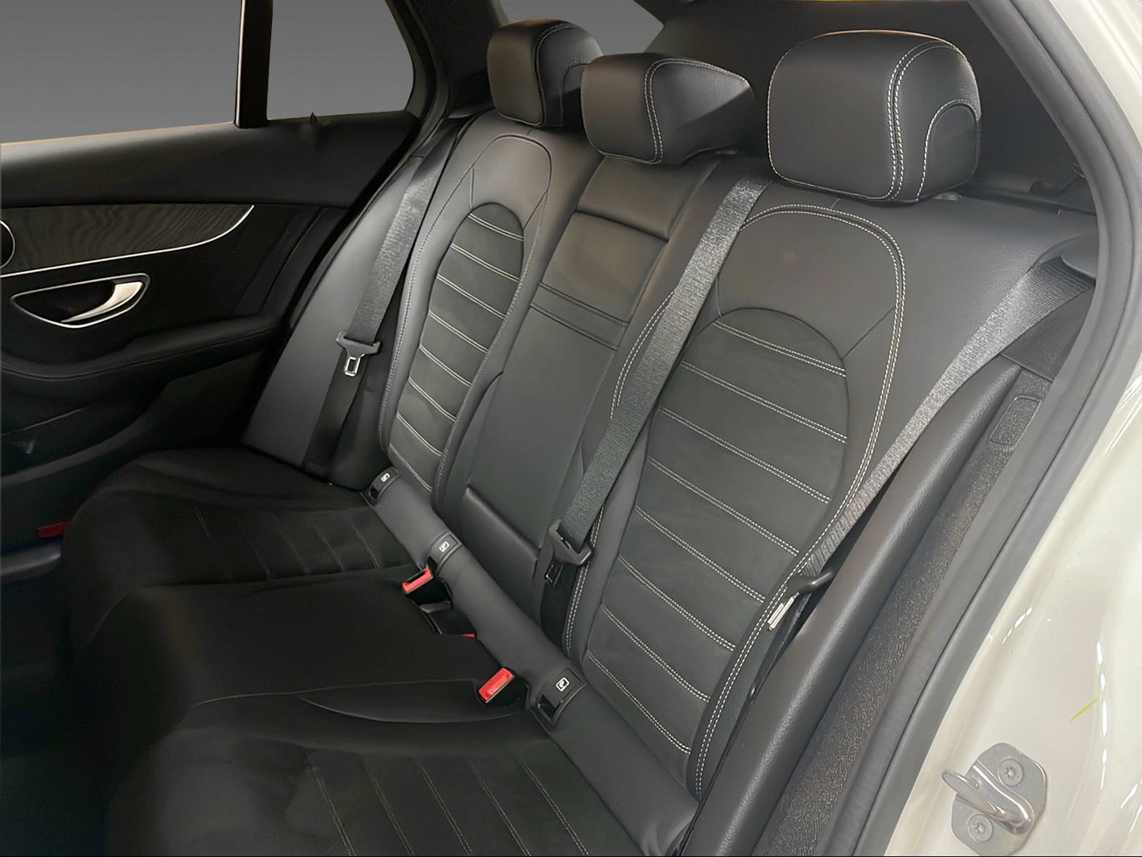 MERCEDES-BENZ C-Klasse S205 Kombi C 220 d Swiss Star AMG Line 4m - 8