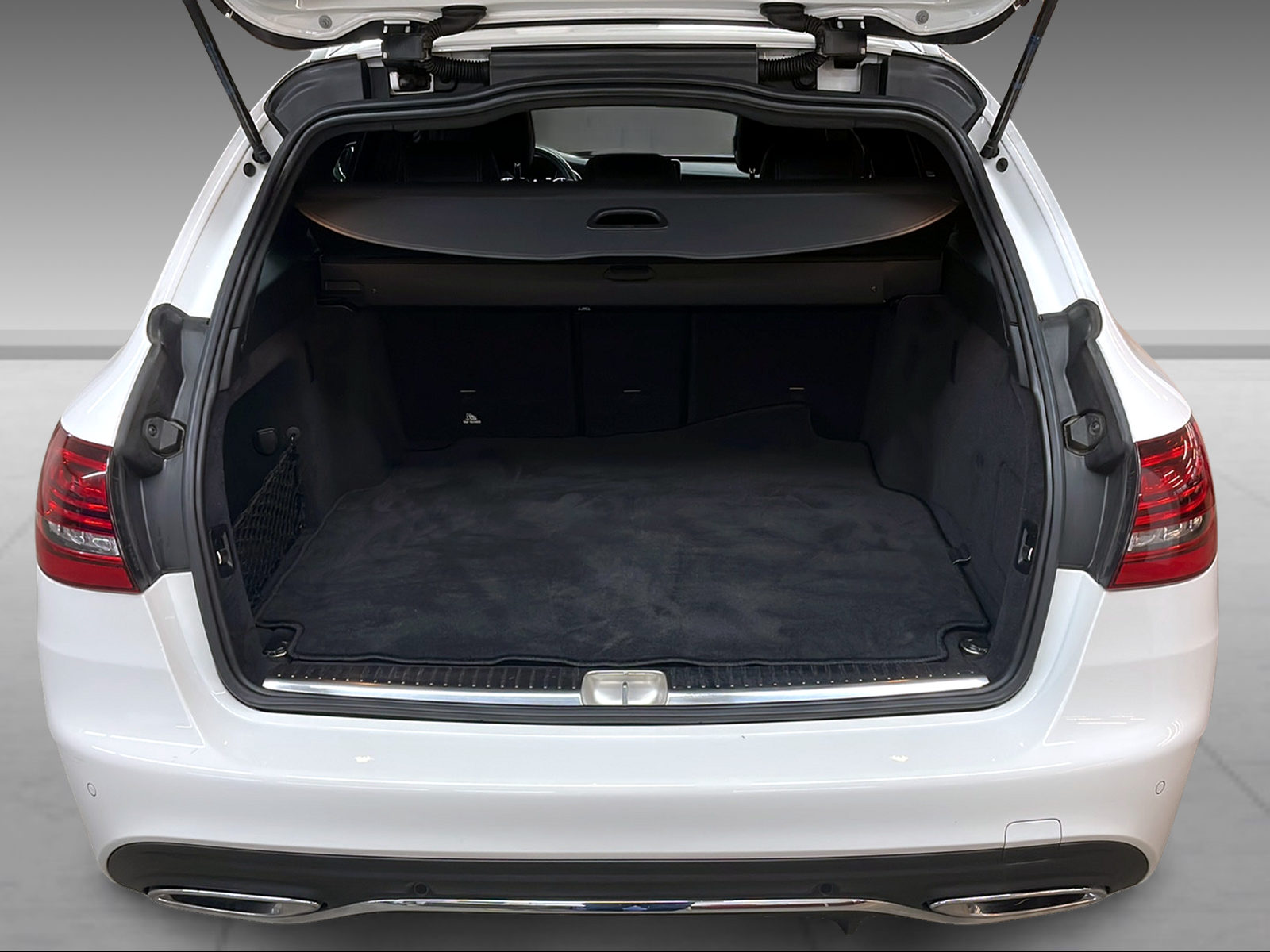 MERCEDES-BENZ C-Klasse S205 Kombi C 220 d Swiss Star AMG Line 4m - 9