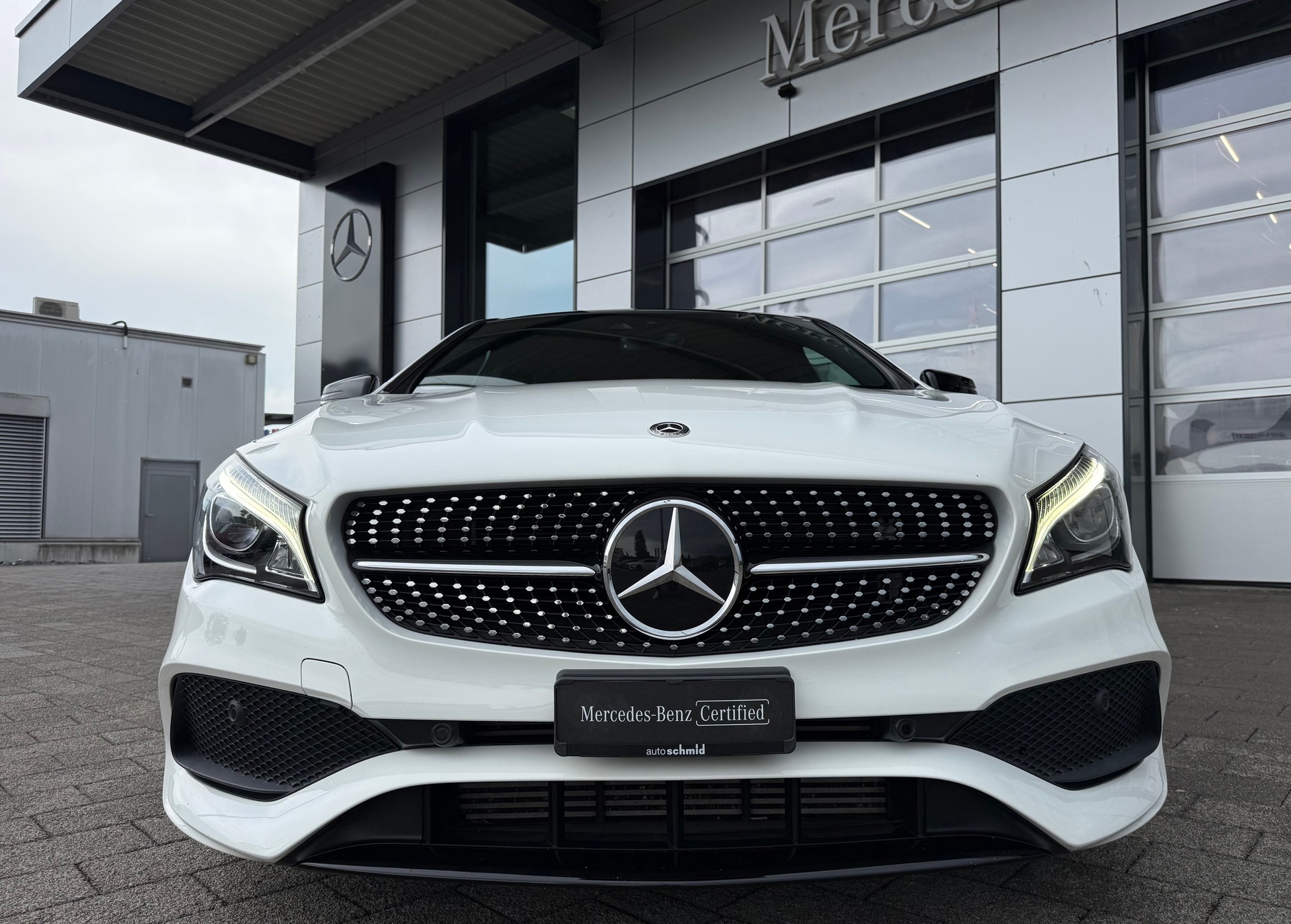 MERCEDES-BENZ CLA Shooting Brake 250 AMG Line 4Matic 7G-DCT - 3