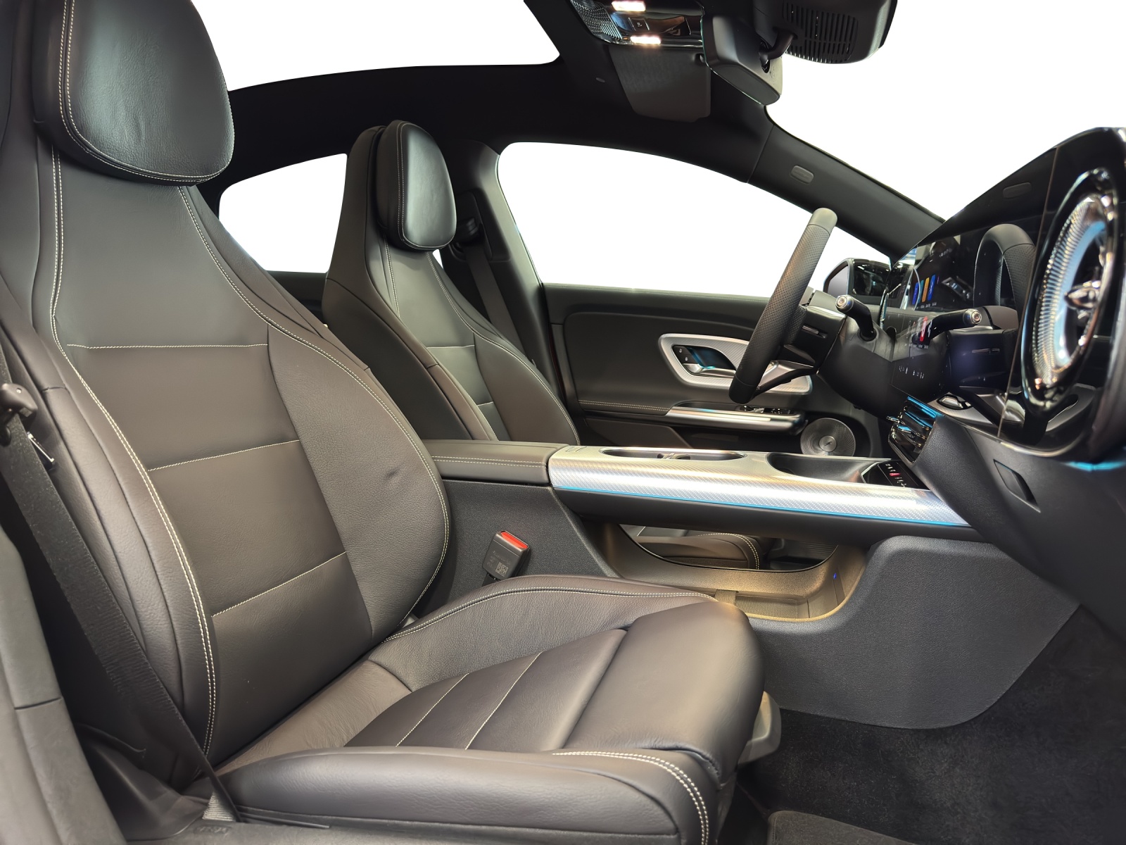 MERCEDES-BENZ CLA 220 AMG-Line 8G-DCT 4Matic - 17