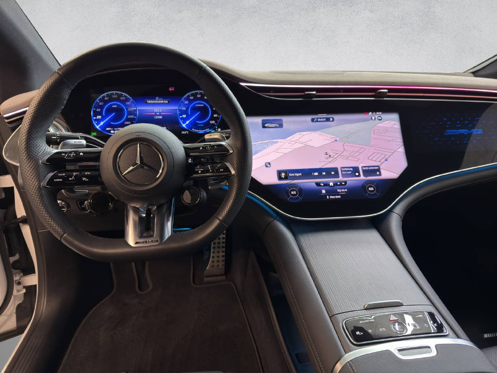MERCEDES-BENZ EQE 43 AMG 4Matic - 13