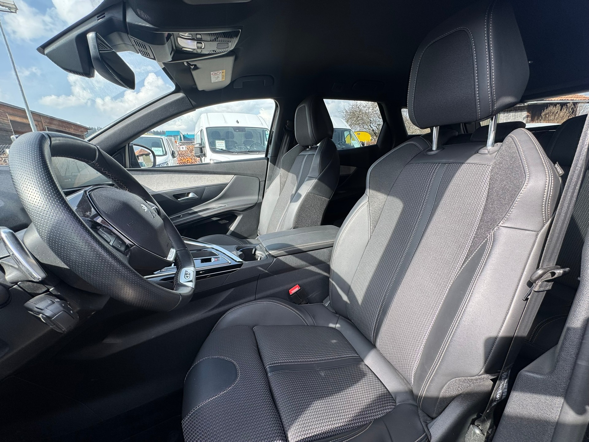 PEUGEOT 3008 136 e-DSC6 Hybrid GT - 6