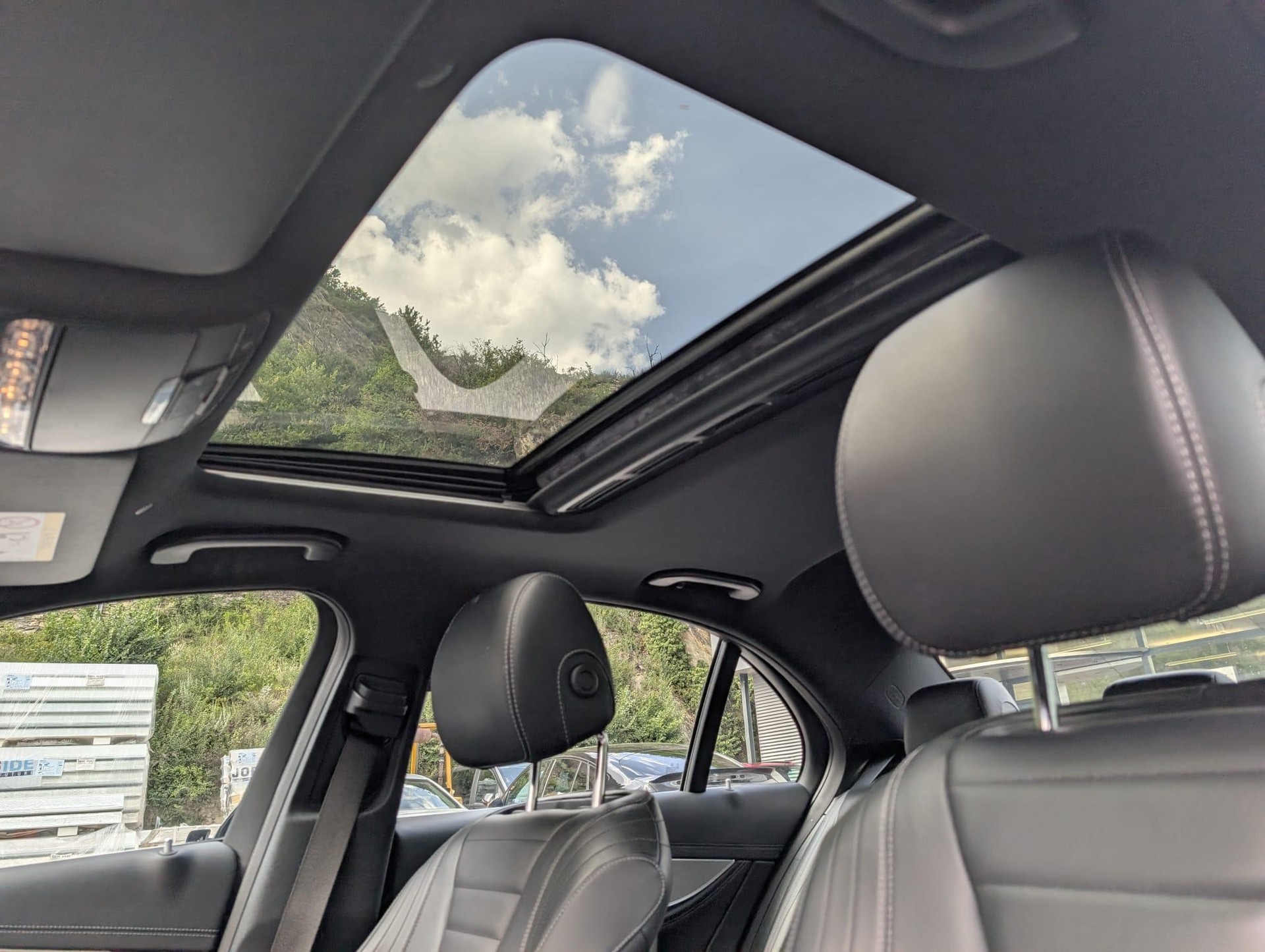 MERCEDES-BENZ E 220 d AMG Line 4matic - 20