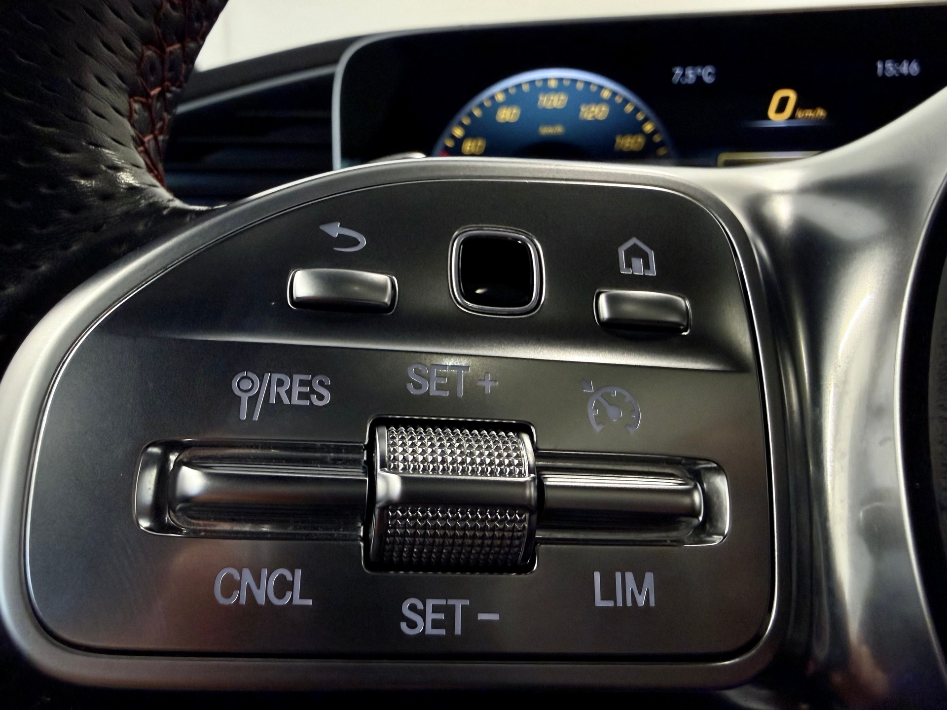 MERCEDES-BENZ GLE 53 AMG "7-Sitzer" 4Matic+ 9G-Speedshift - 31