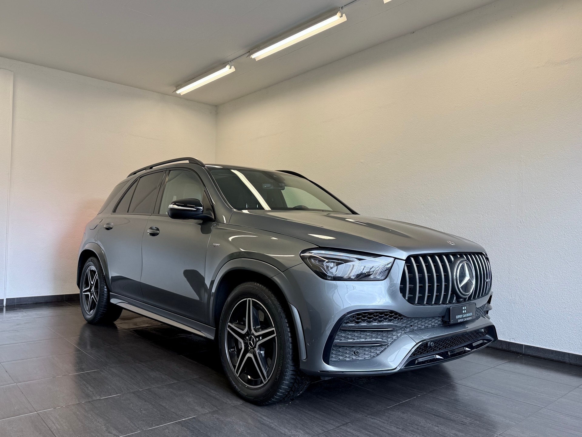 MERCEDES-BENZ GLE 53 AMG "7-Sitzer" 4Matic+ 9G-Speedshift - 2