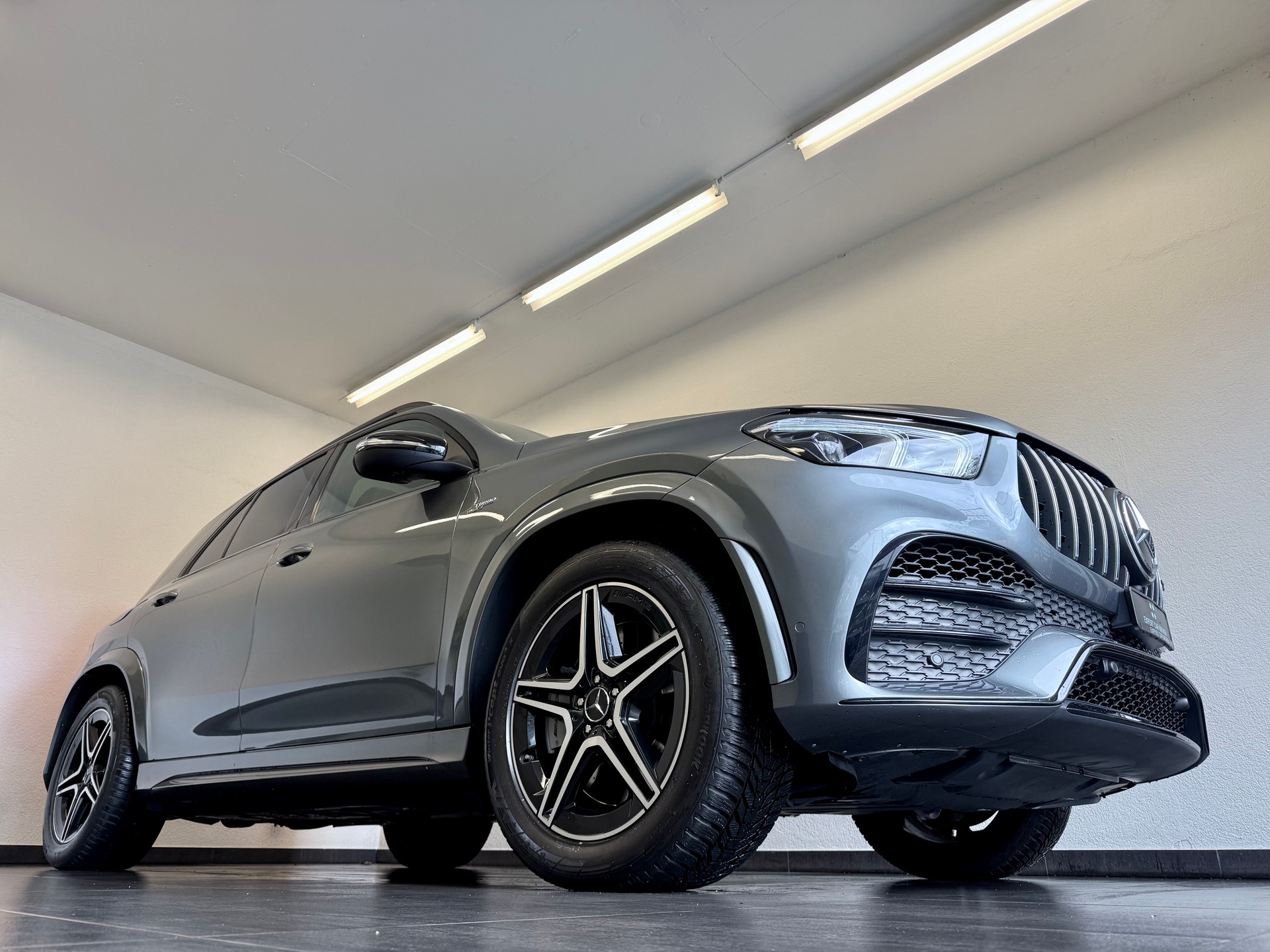 MERCEDES-BENZ GLE 53 AMG "7-Sitzer" 4Matic+ 9G-Speedshift - 3