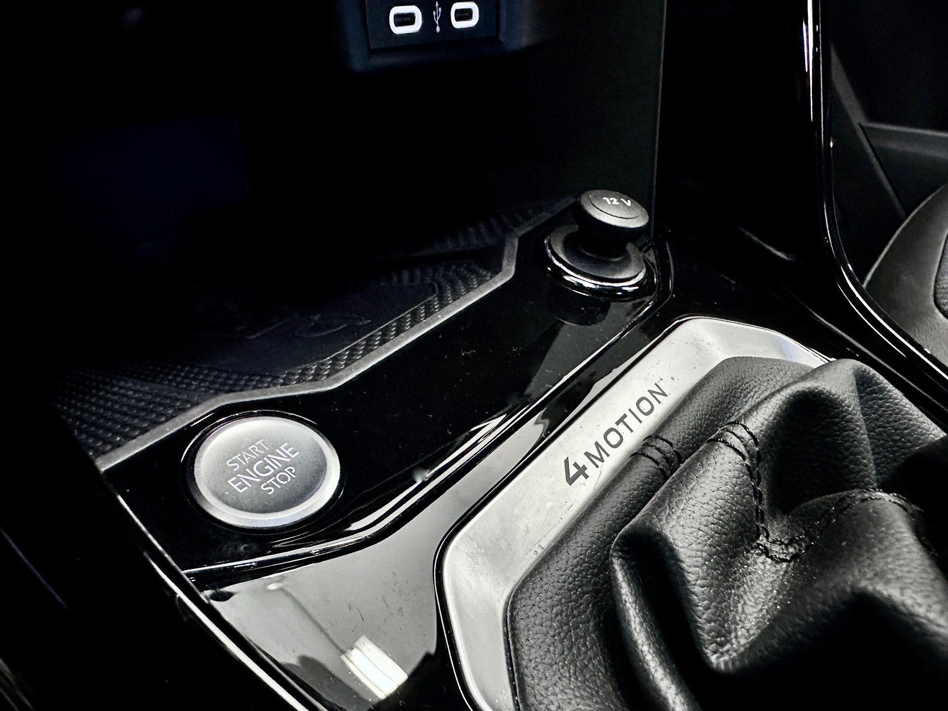 VW T-Roc 2.0 TSI R DSG 4Motion "Akrapovic" - 22