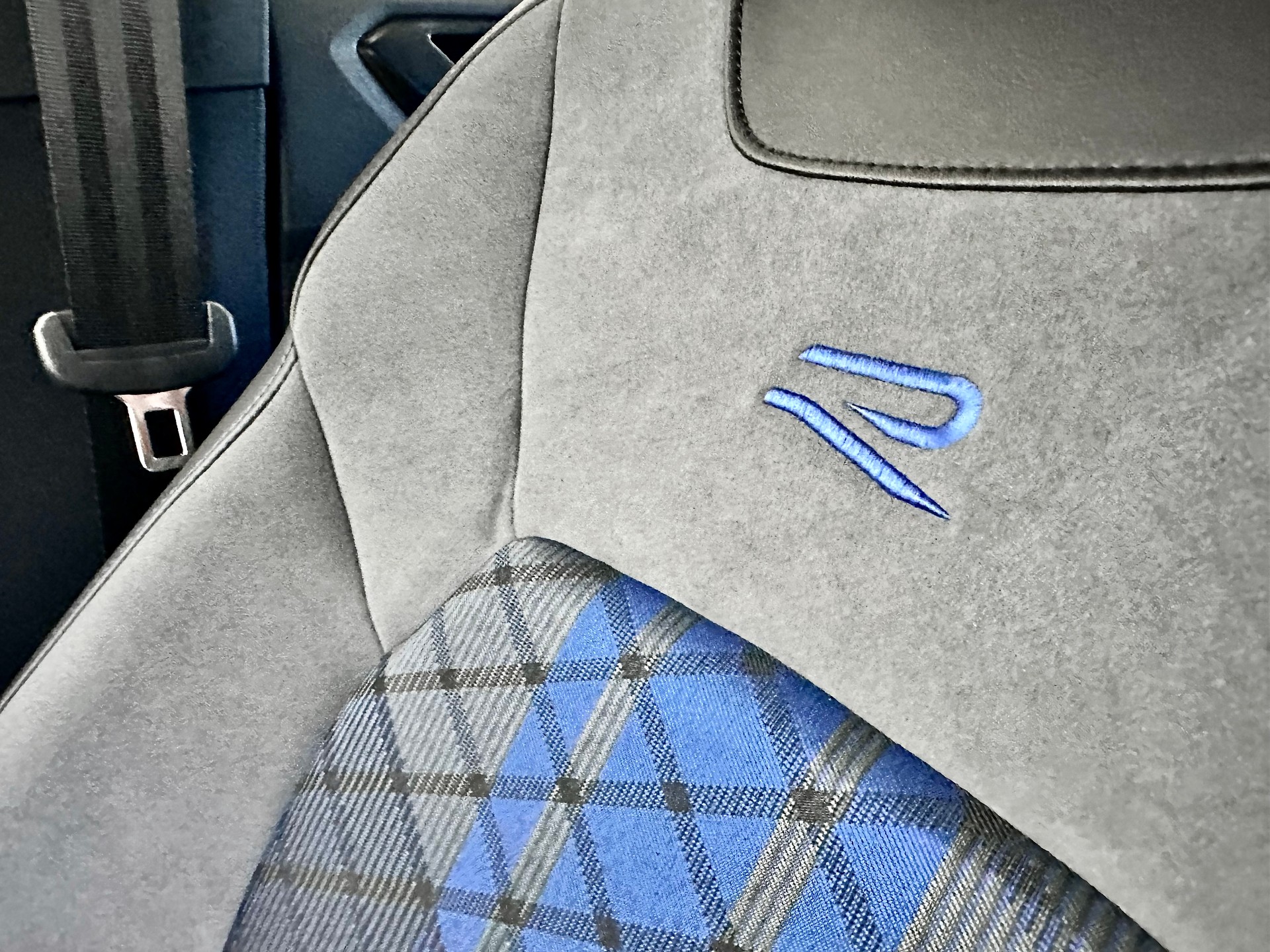 VW T-Roc 2.0 TSI R DSG 4Motion "Akrapovic" - 24