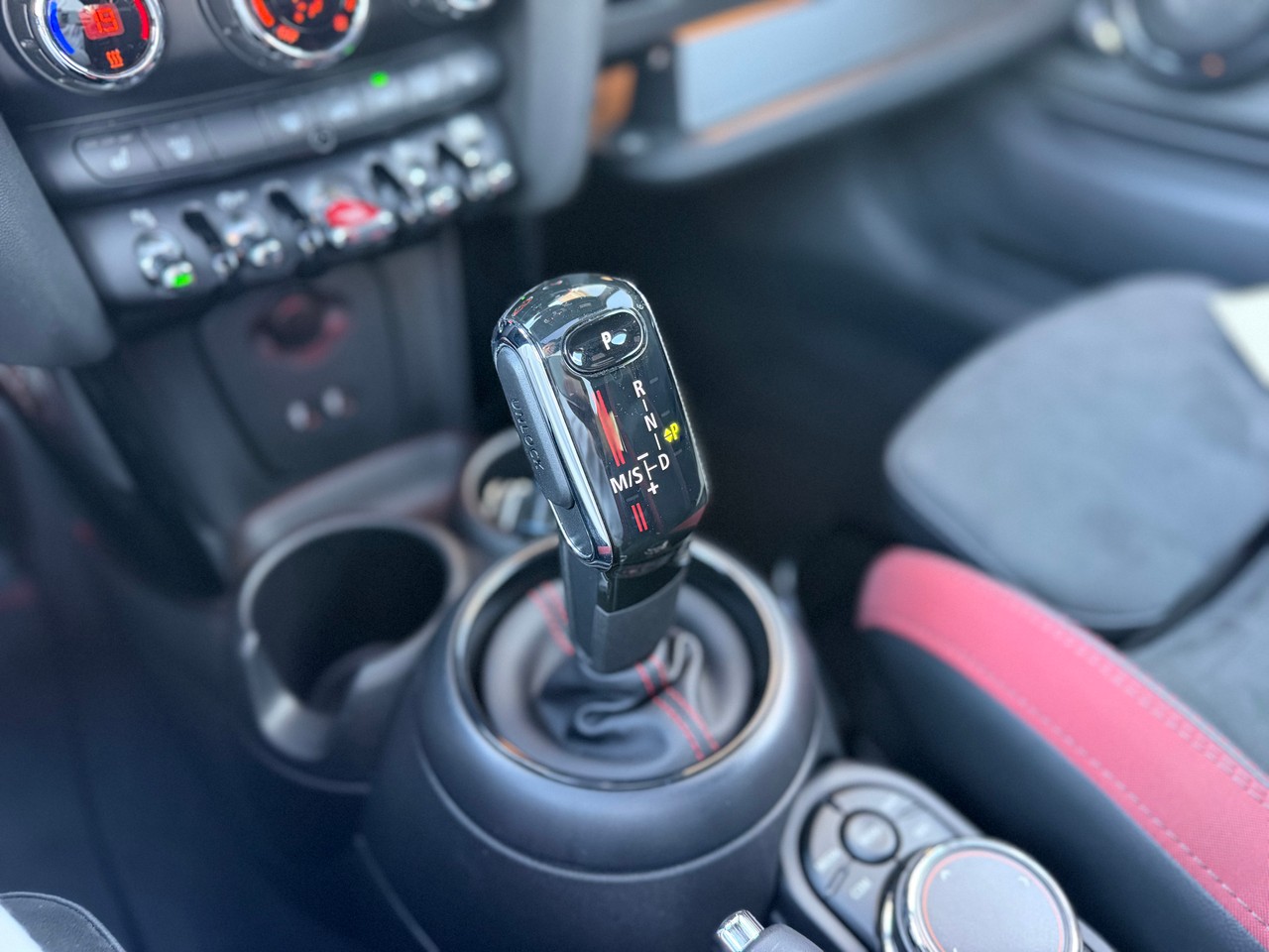 MINI Cooper King's Cross Steptronic DKG, Bild 14