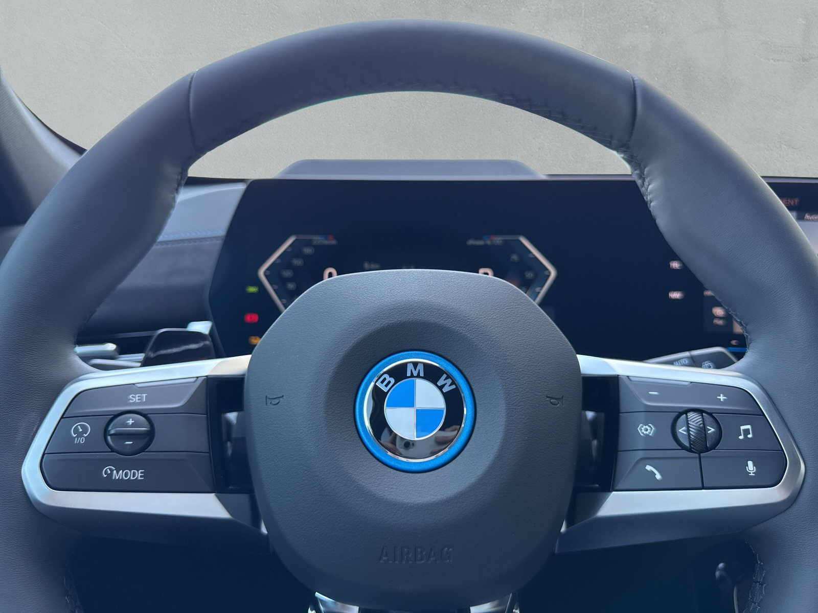 BMW iX1 eDrive 20 Edition M Sport - 19