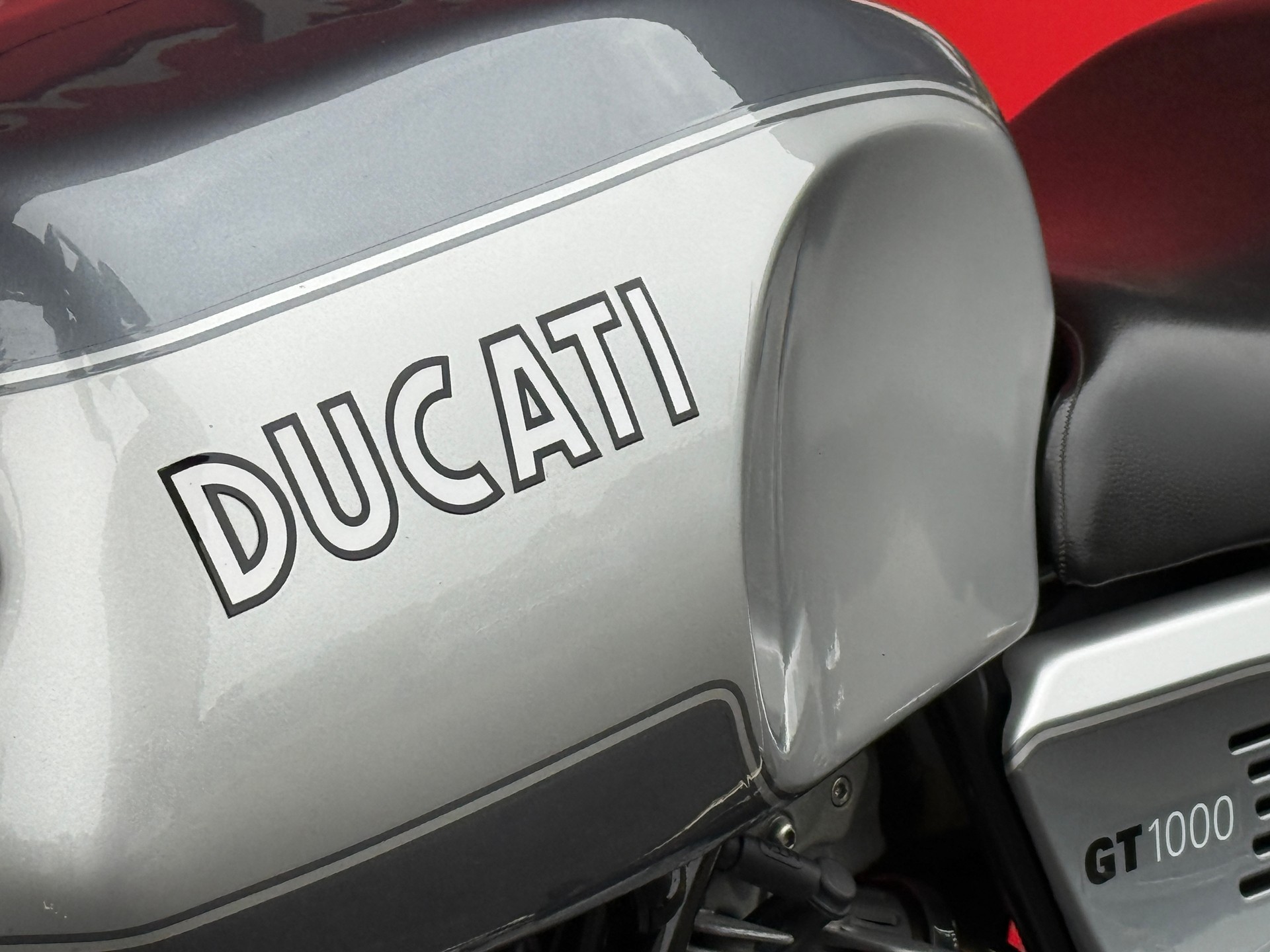 DUCATI GT 1000 - 11