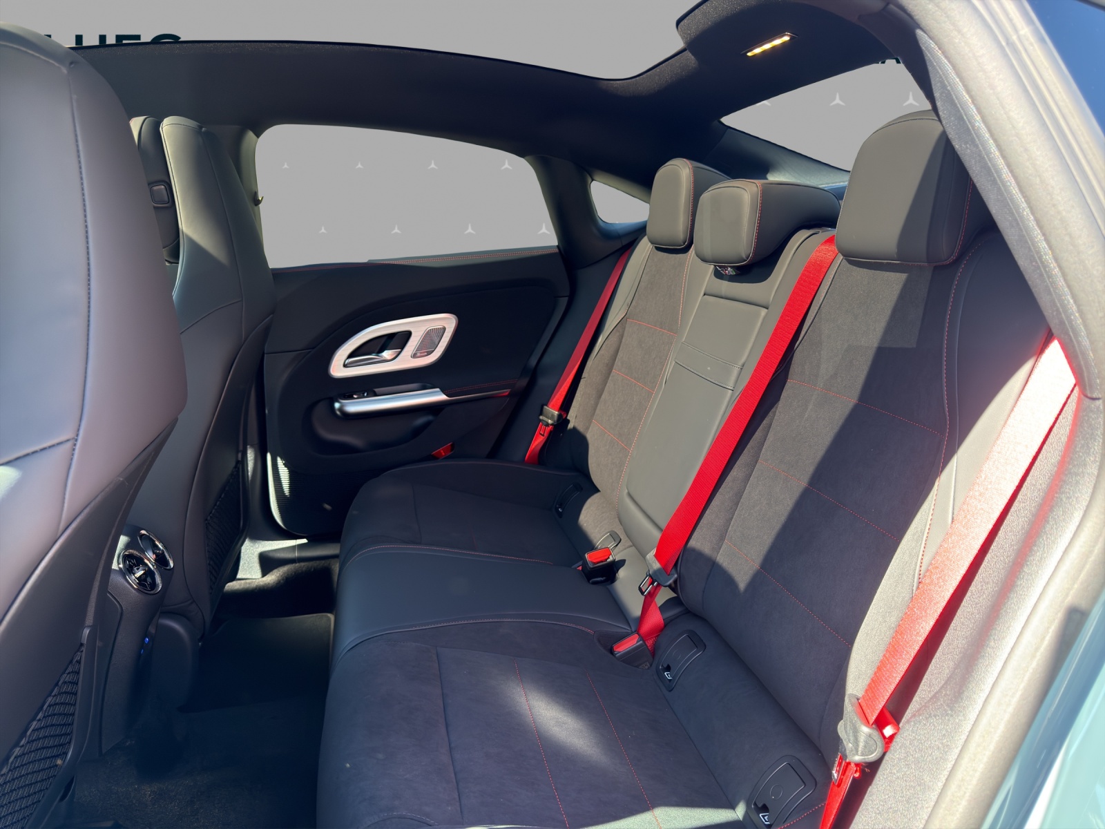 MERCEDES-BENZ CLA 220 8G-DCT 4Matic - 14