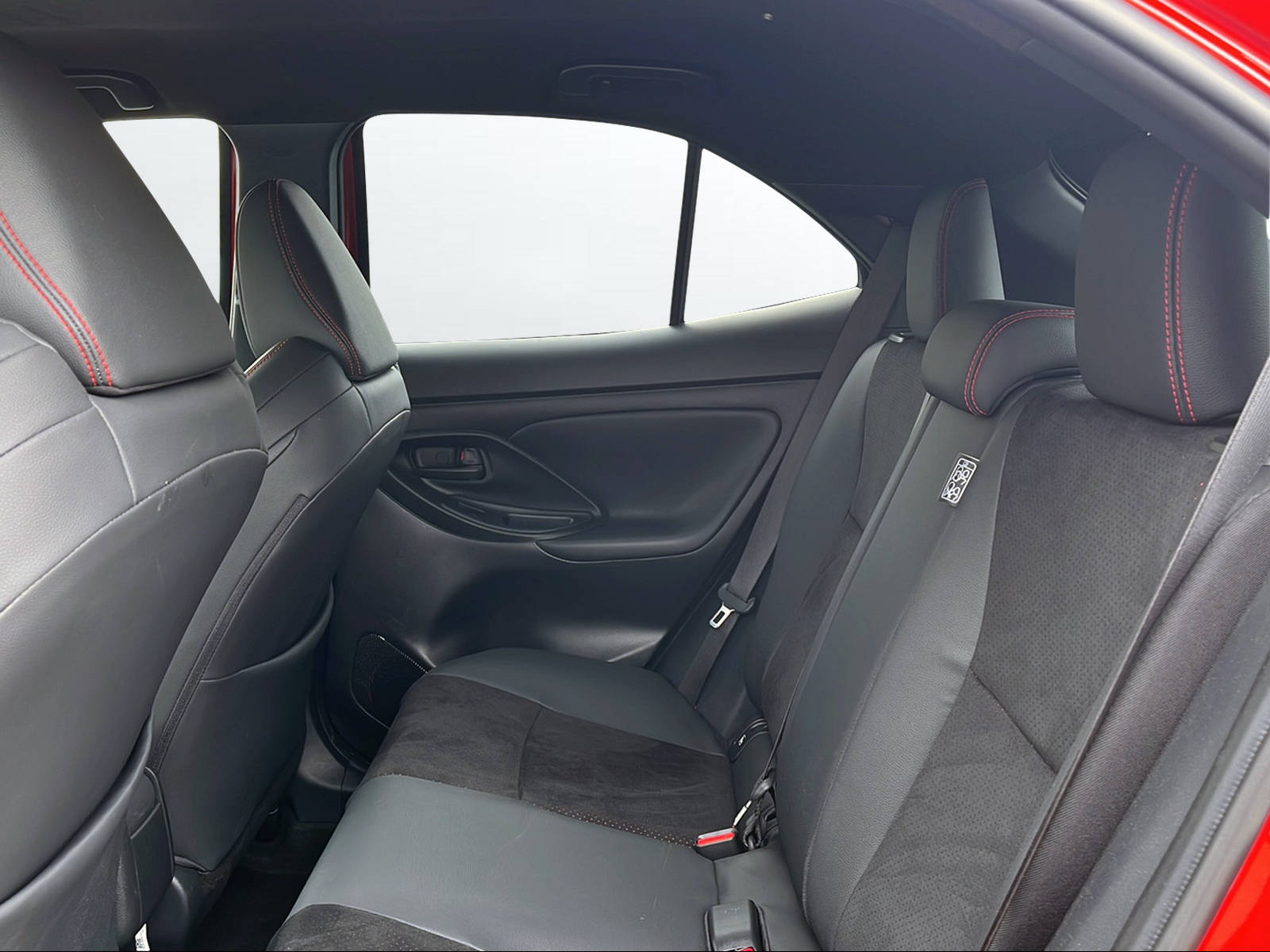 TOYOTA Yaris Cross 1.5 GR Sport e-CVT - 9