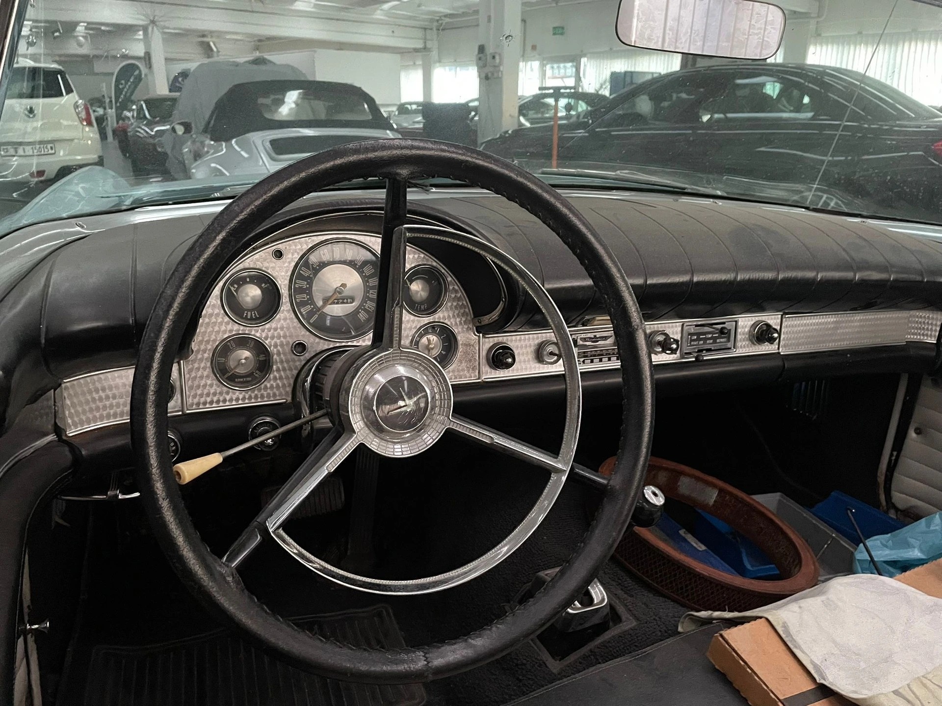 FORD Thunderbird - 5