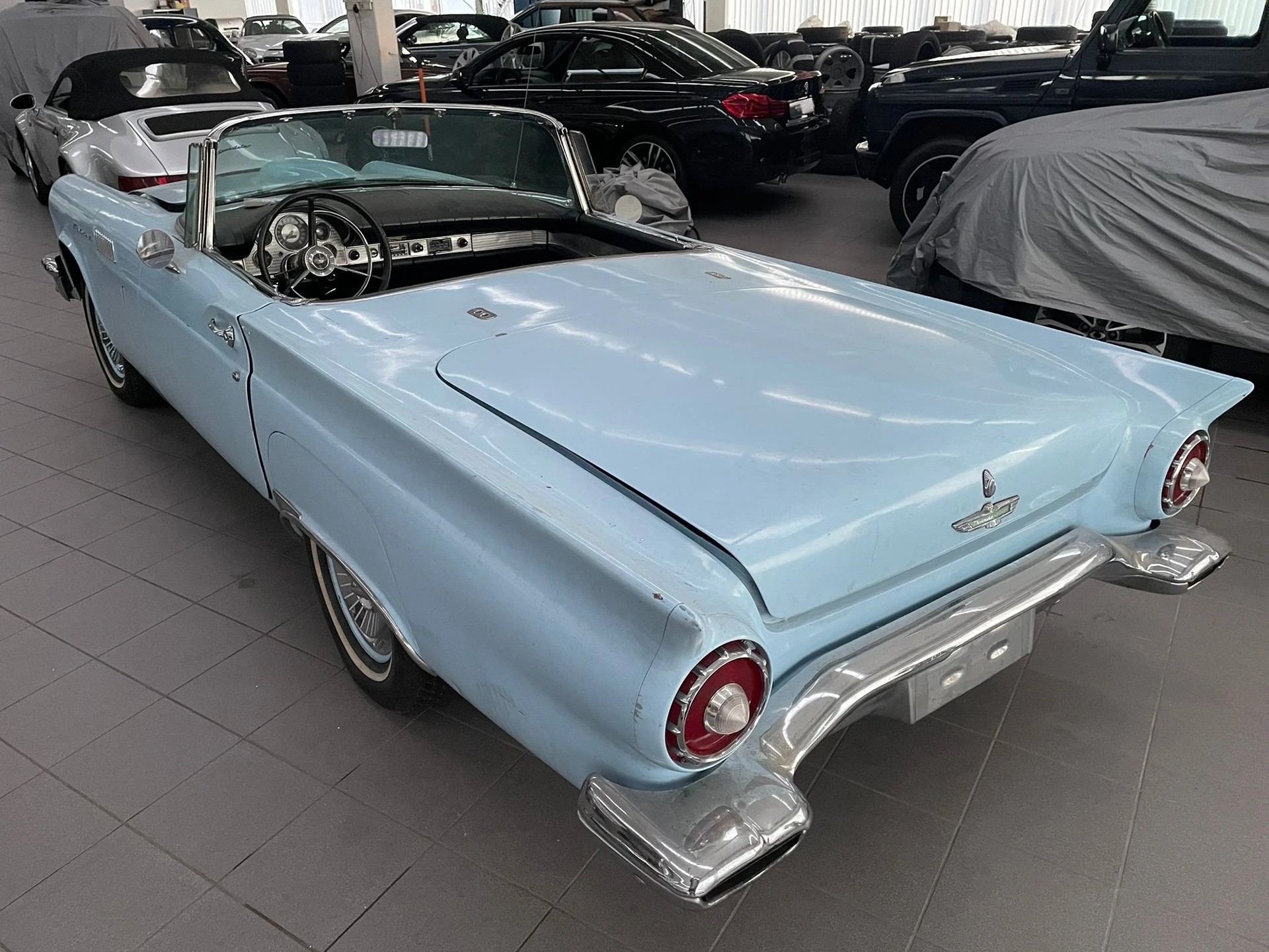 FORD Thunderbird - 2