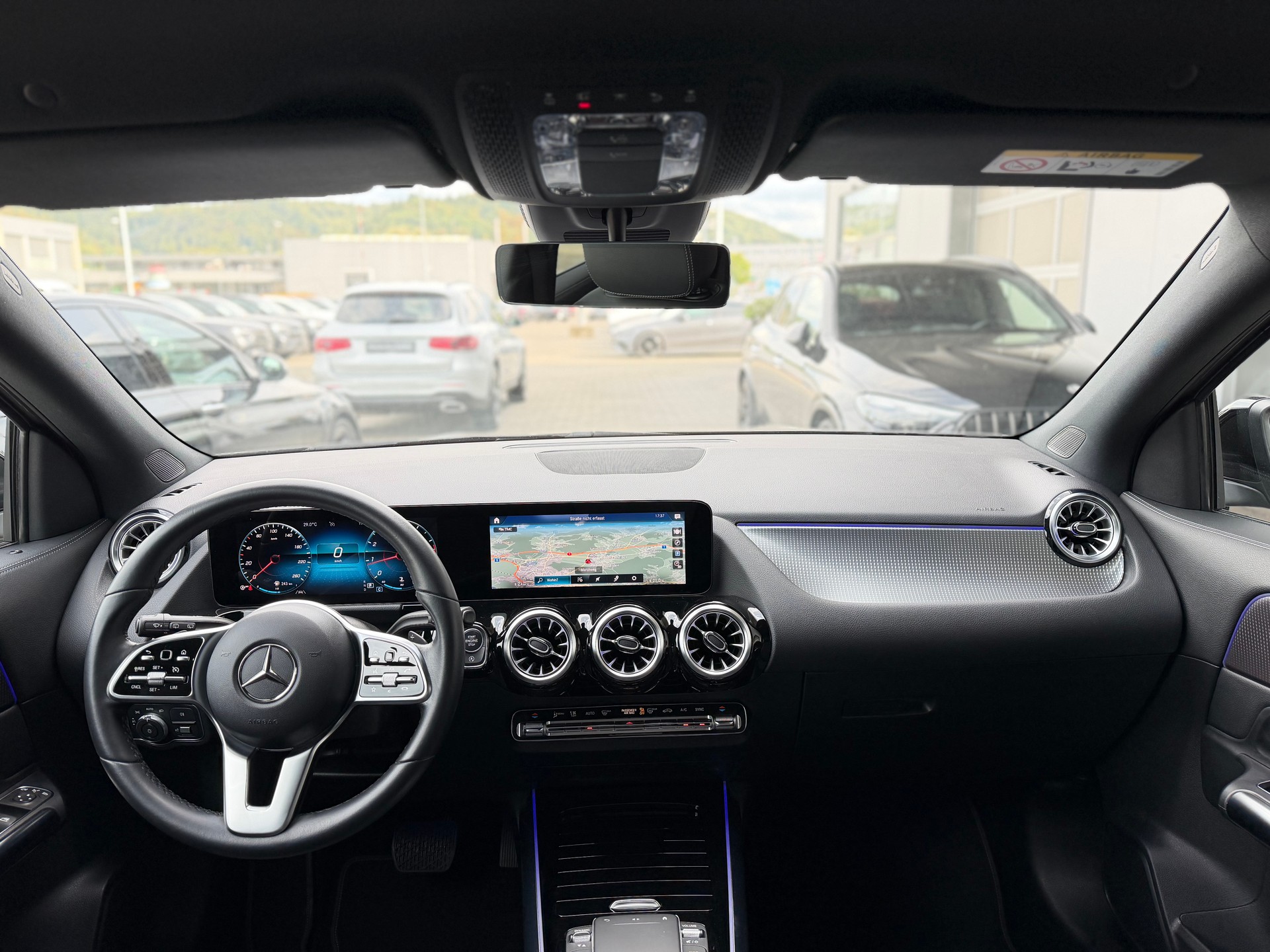 MERCEDES-BENZ GLA 200 Progressive 7G-DCT - 4
