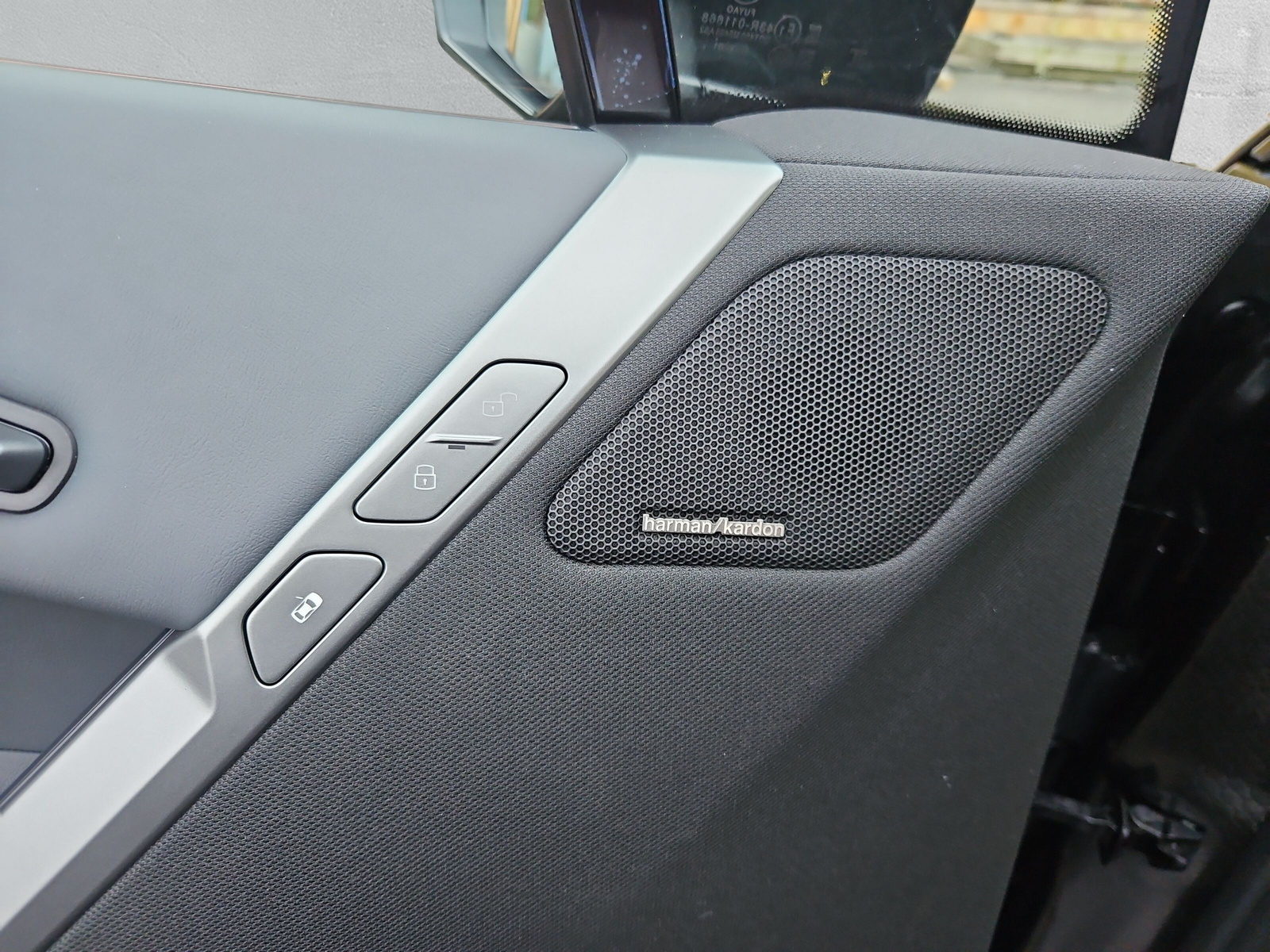 BMW iX xDrive60 M Sport Pro - 24