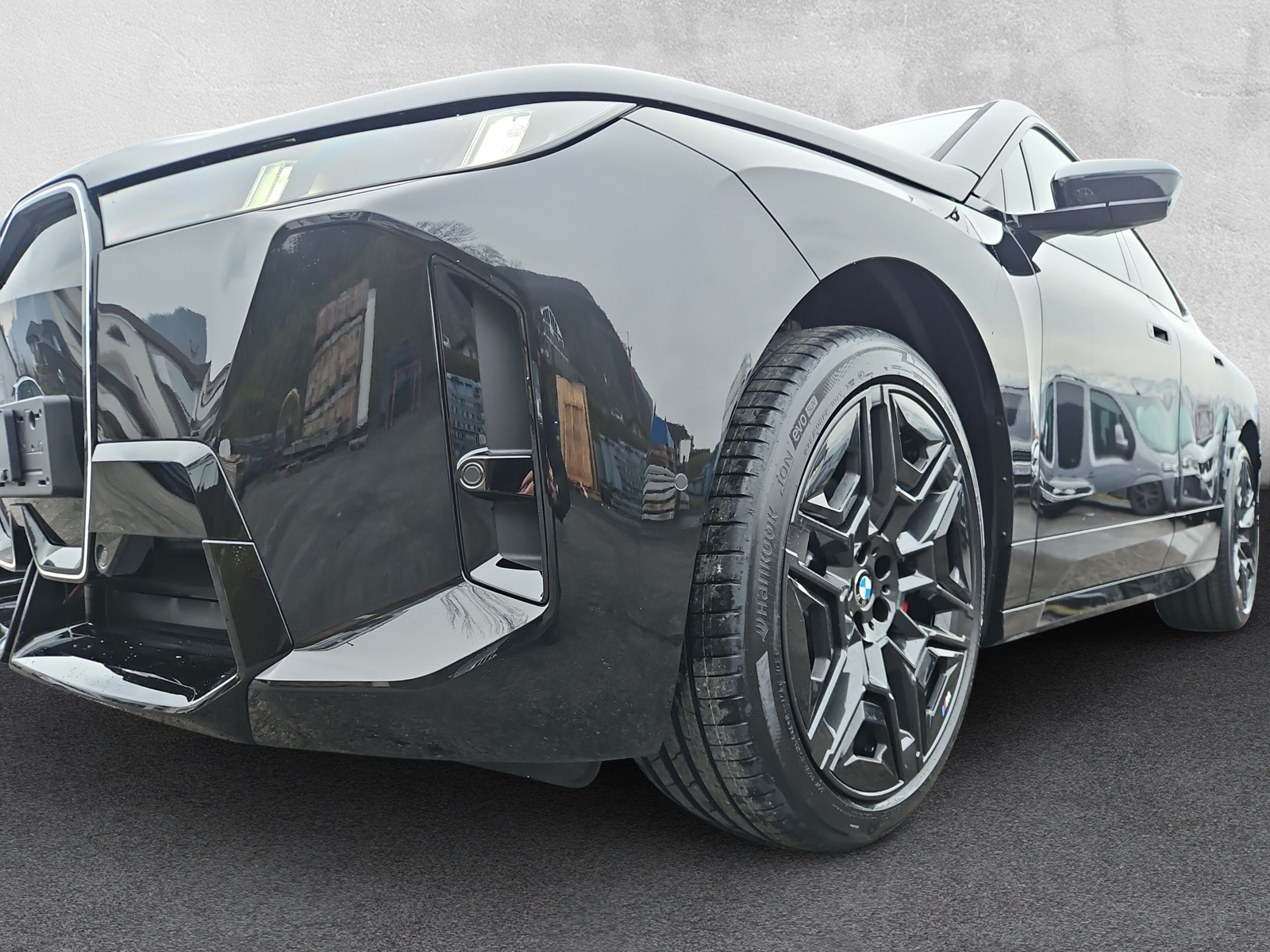 BMW iX xDrive60 M Sport Pro - 8