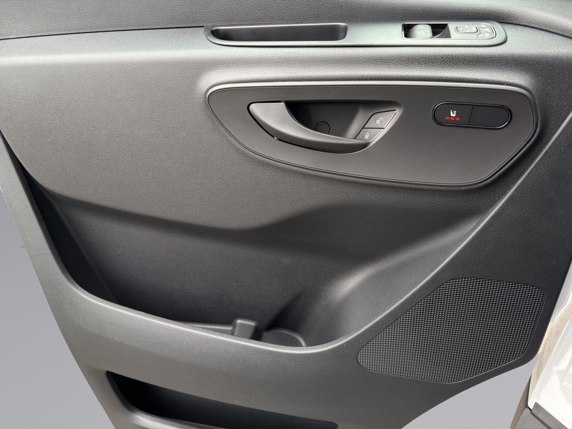 MERCEDES-BENZ eSprinter 320 Kaw. 3665 S 81 kWh Pro - 10