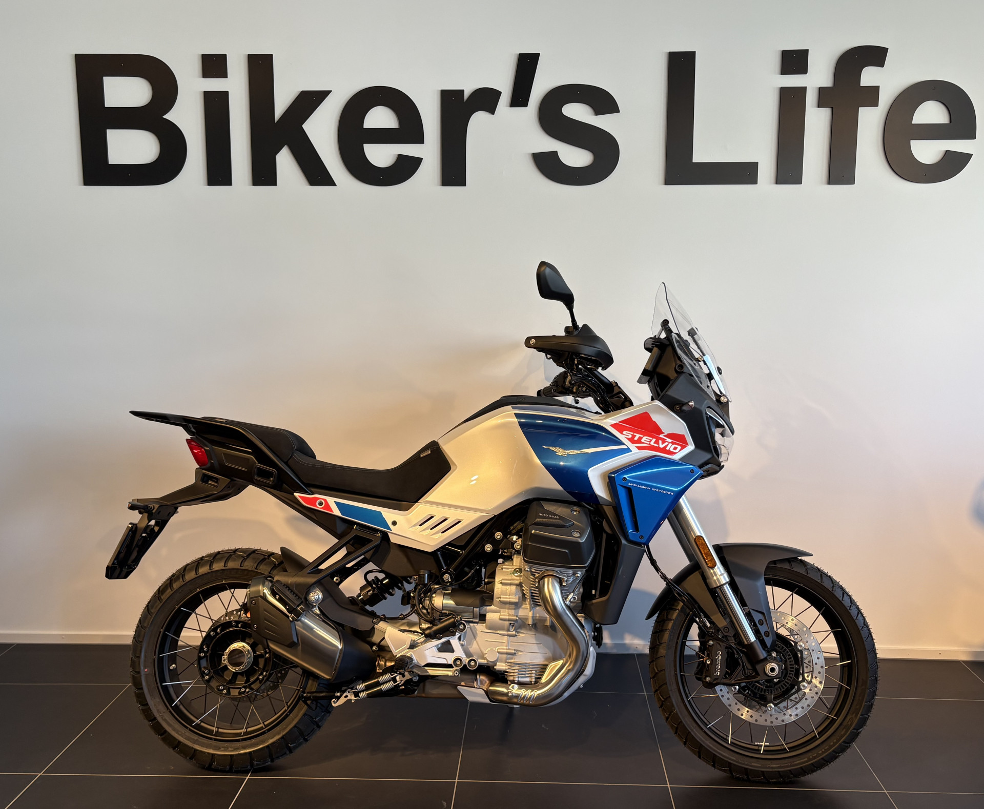 MOTO GUZZI Stelvio Duecento Tributo