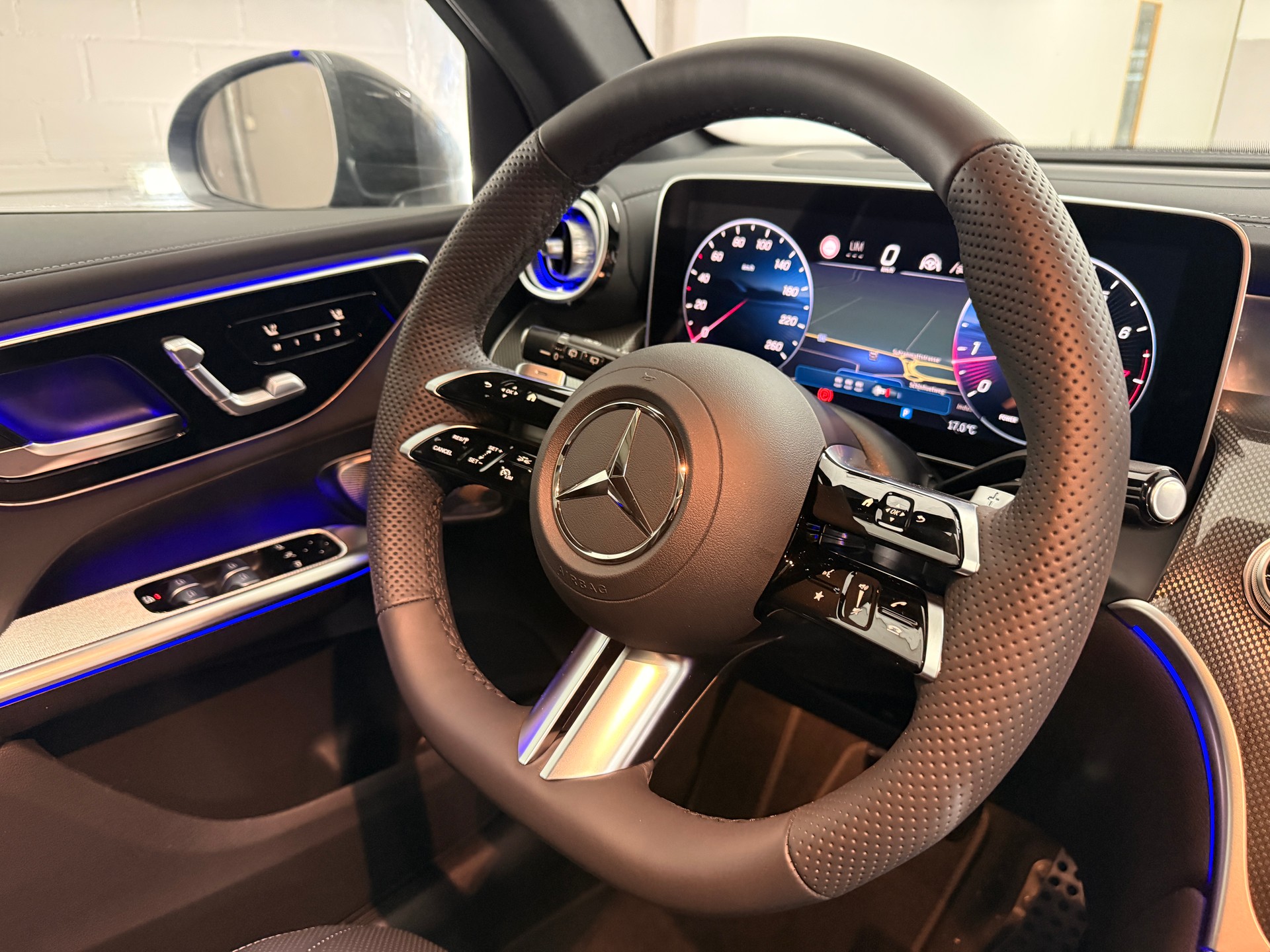MERCEDES-BENZ GLC 300 4MATIC - 14