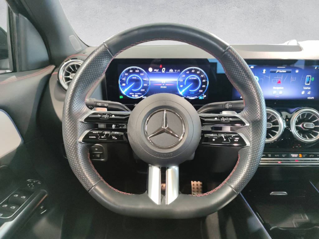 MERCEDES-BENZ EQA 350 AMG Line 4Matic Swiss Star - 12