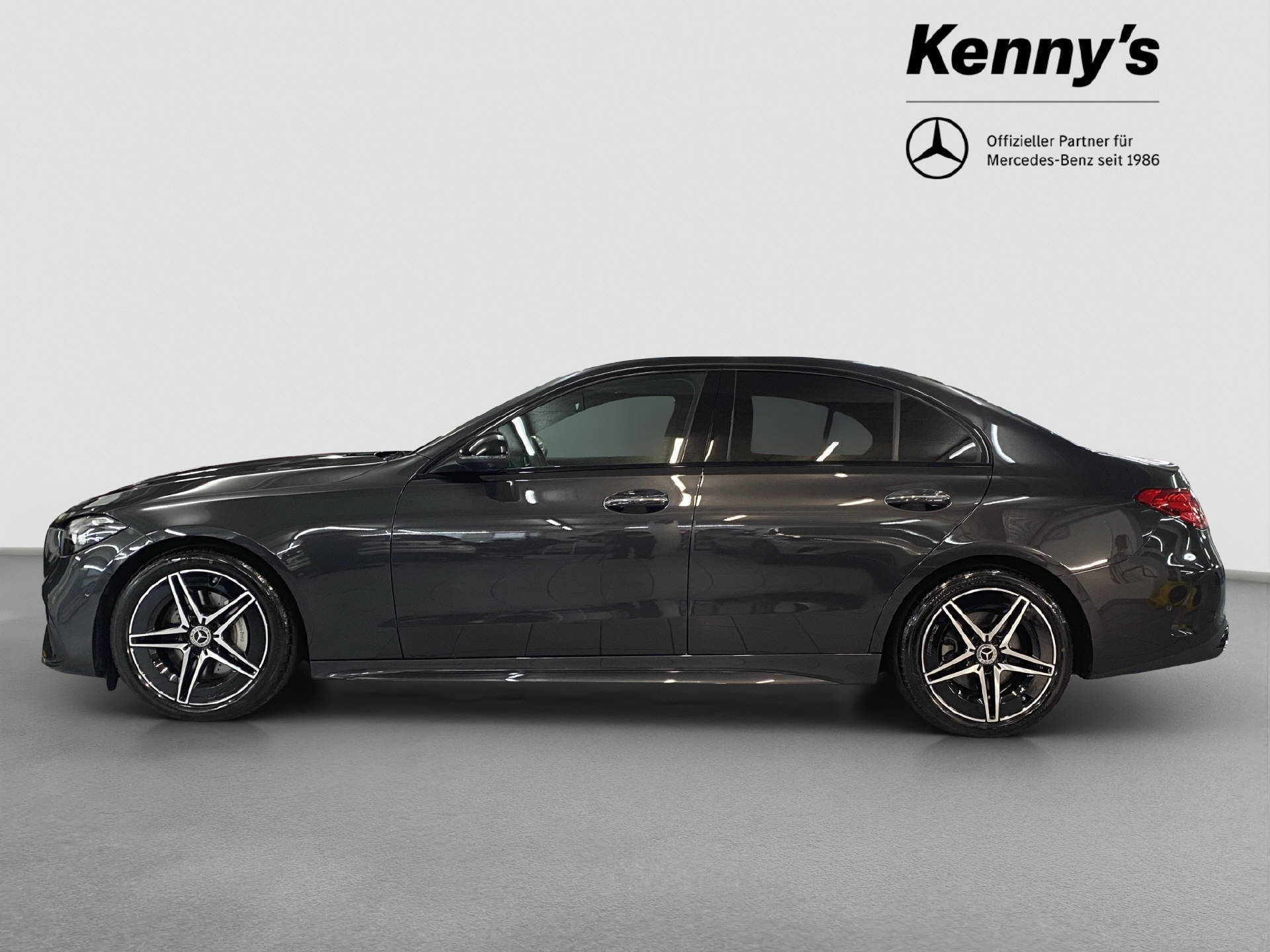 MERCEDES-BENZ C 200 AMG Line 4MATIC - 3