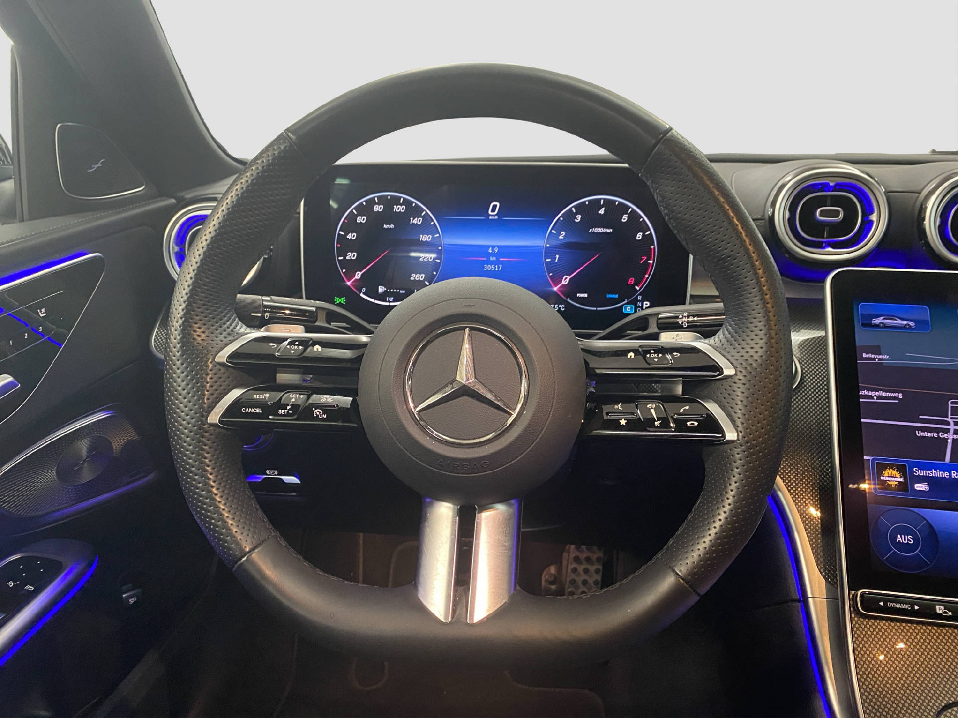 MERCEDES-BENZ C 200 AMG Line 4MATIC - 9