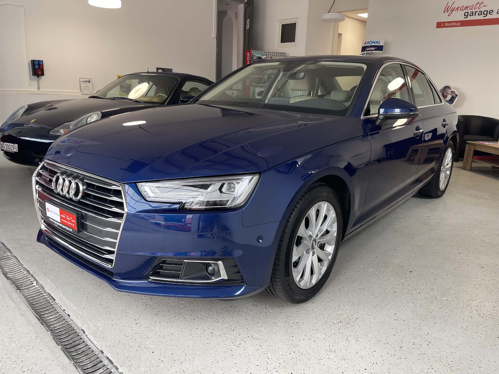 AUDI A4 2.0 TFSI 252 Design quattro S-Tronic - 2