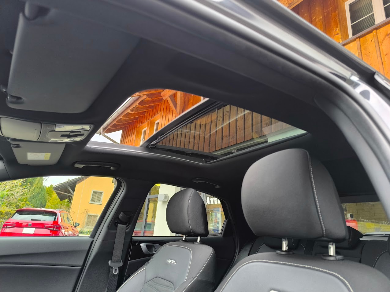 KIA XCeed 1.6 T-GDi GT-Line DCT - 6